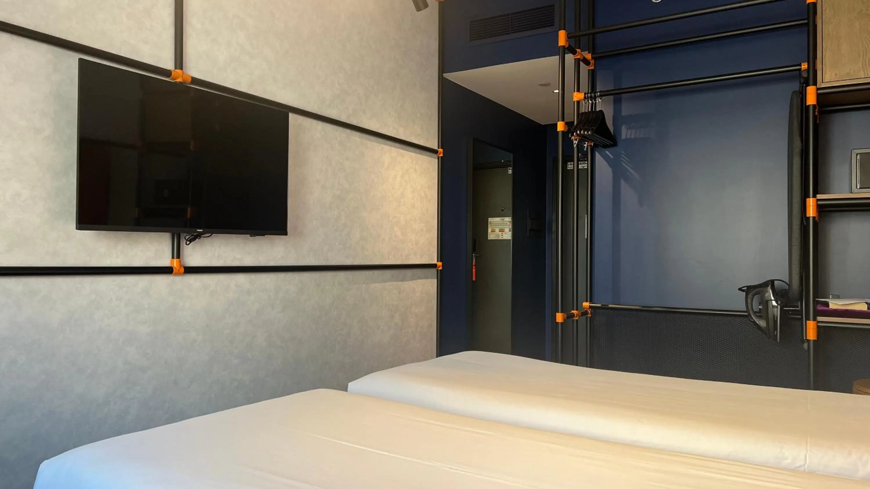 TV and multimedia, Bed in ibis Dubai World Trade Centre