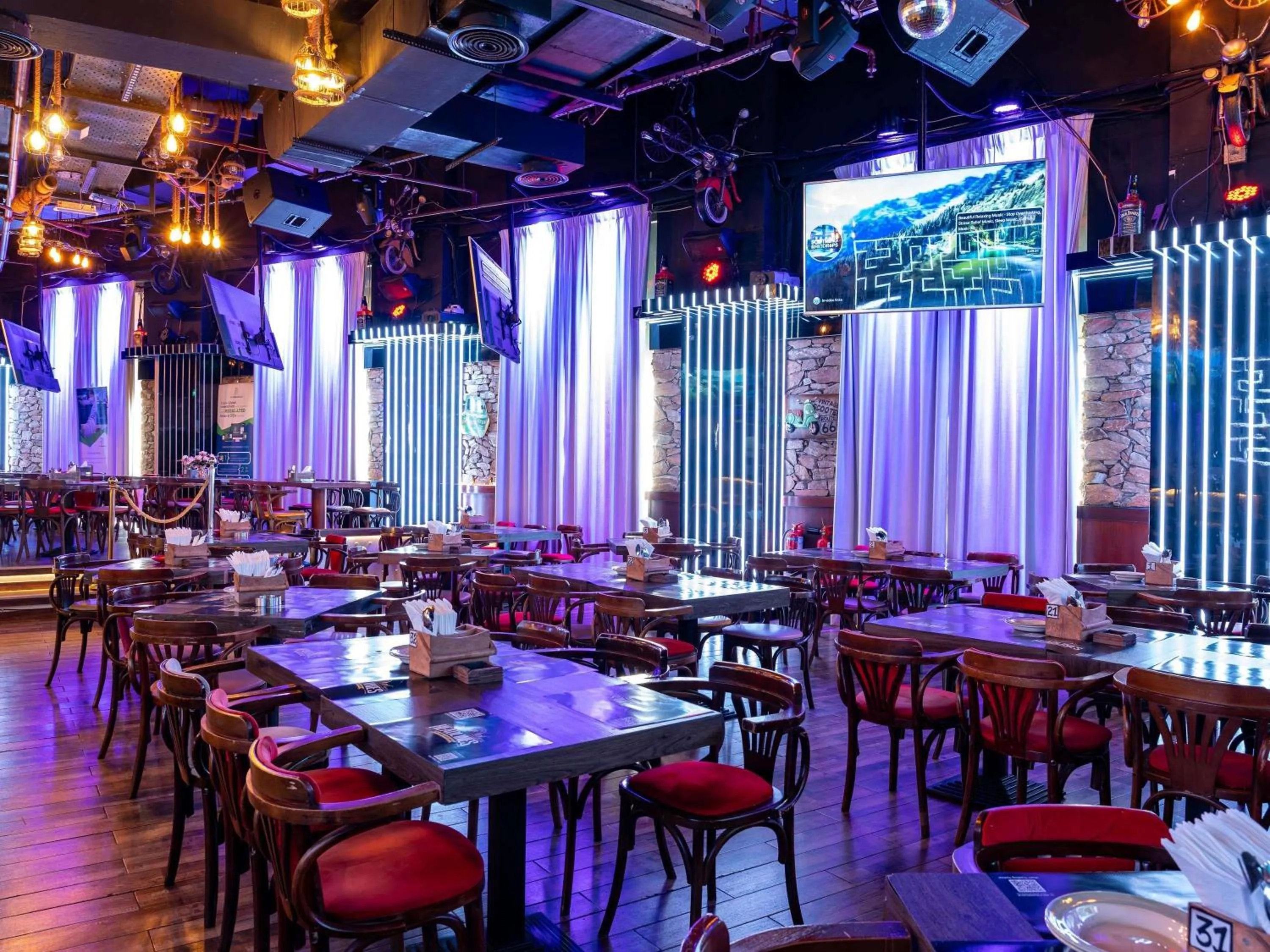 Lounge or bar in ibis Dubai World Trade Centre