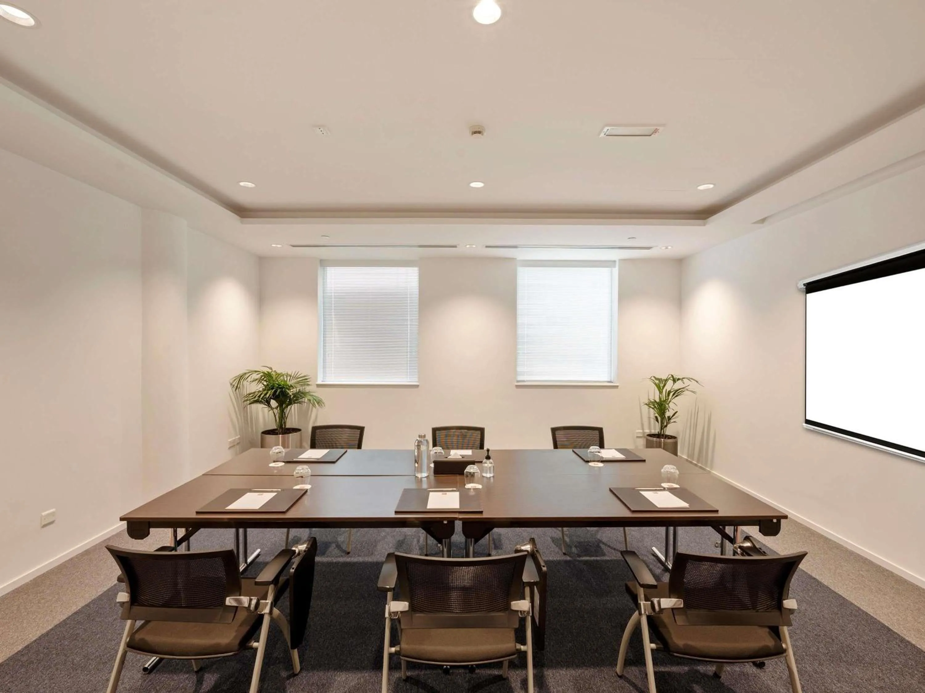 Meeting/conference room in ibis Dubai World Trade Centre