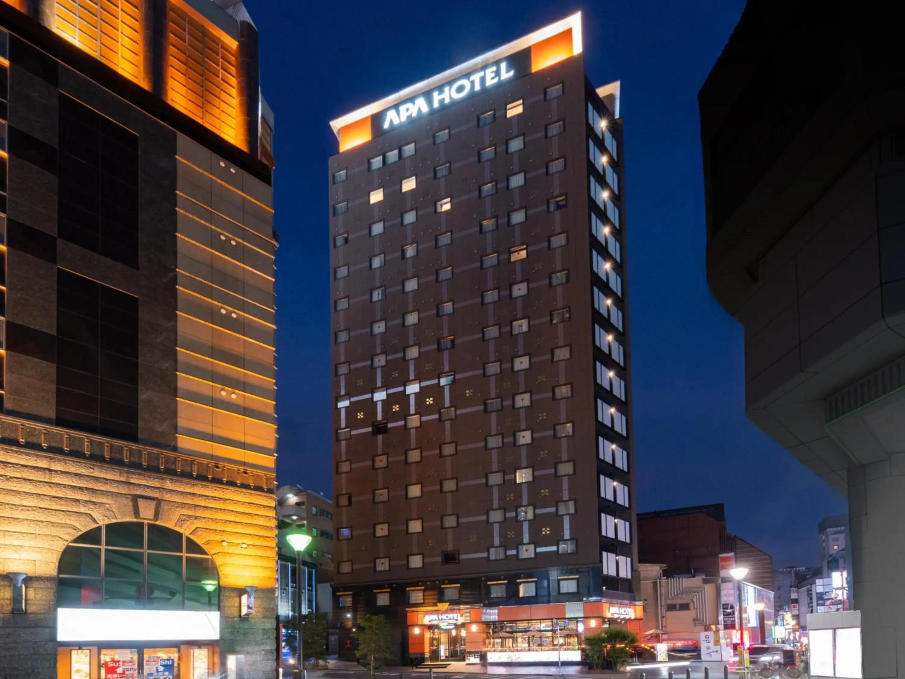 Property building in APA Hotel Shinjuku Kabukicho Chuo Property building in APA Hotel Shinjuku Kabukicho Chuo