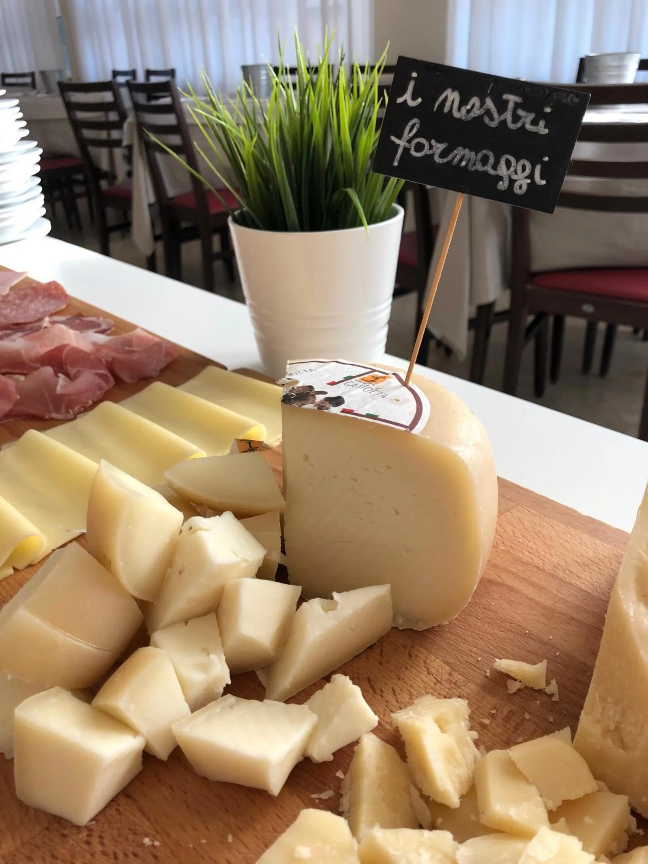 Breakfast in Hotel Little