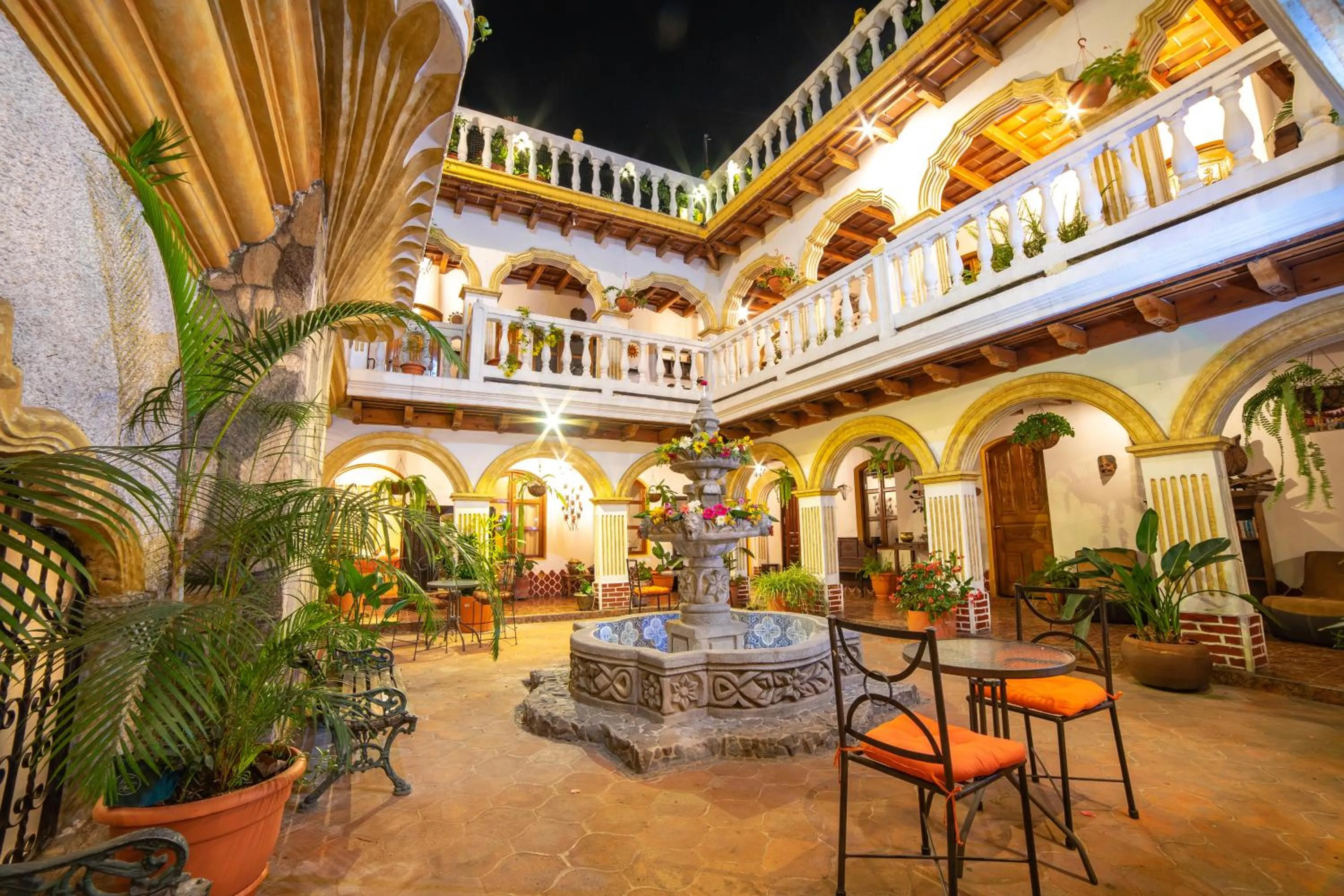 Garden in Hotel Gran Plaza Euromaya