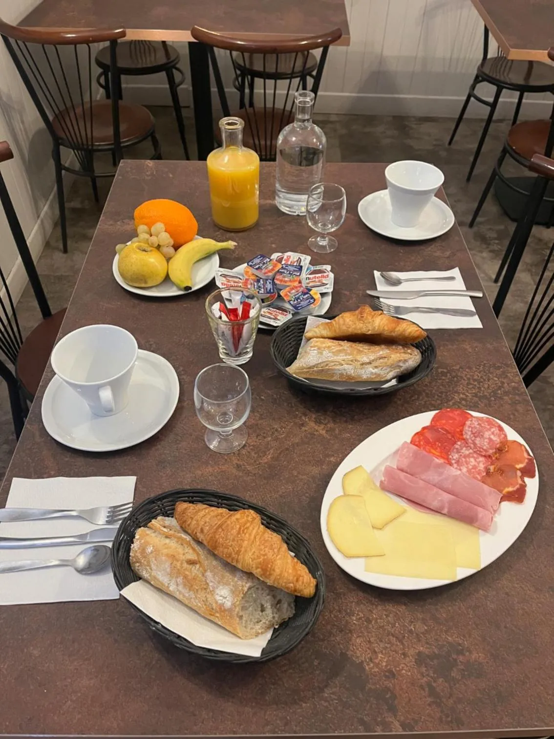 Hôtel Café les Fleurs