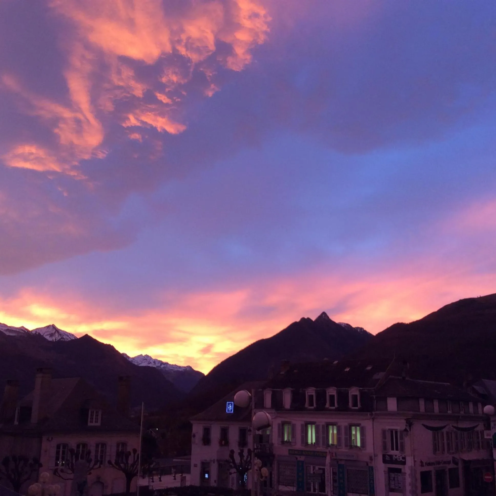 Sunset in Hôtel Café les Fleurs