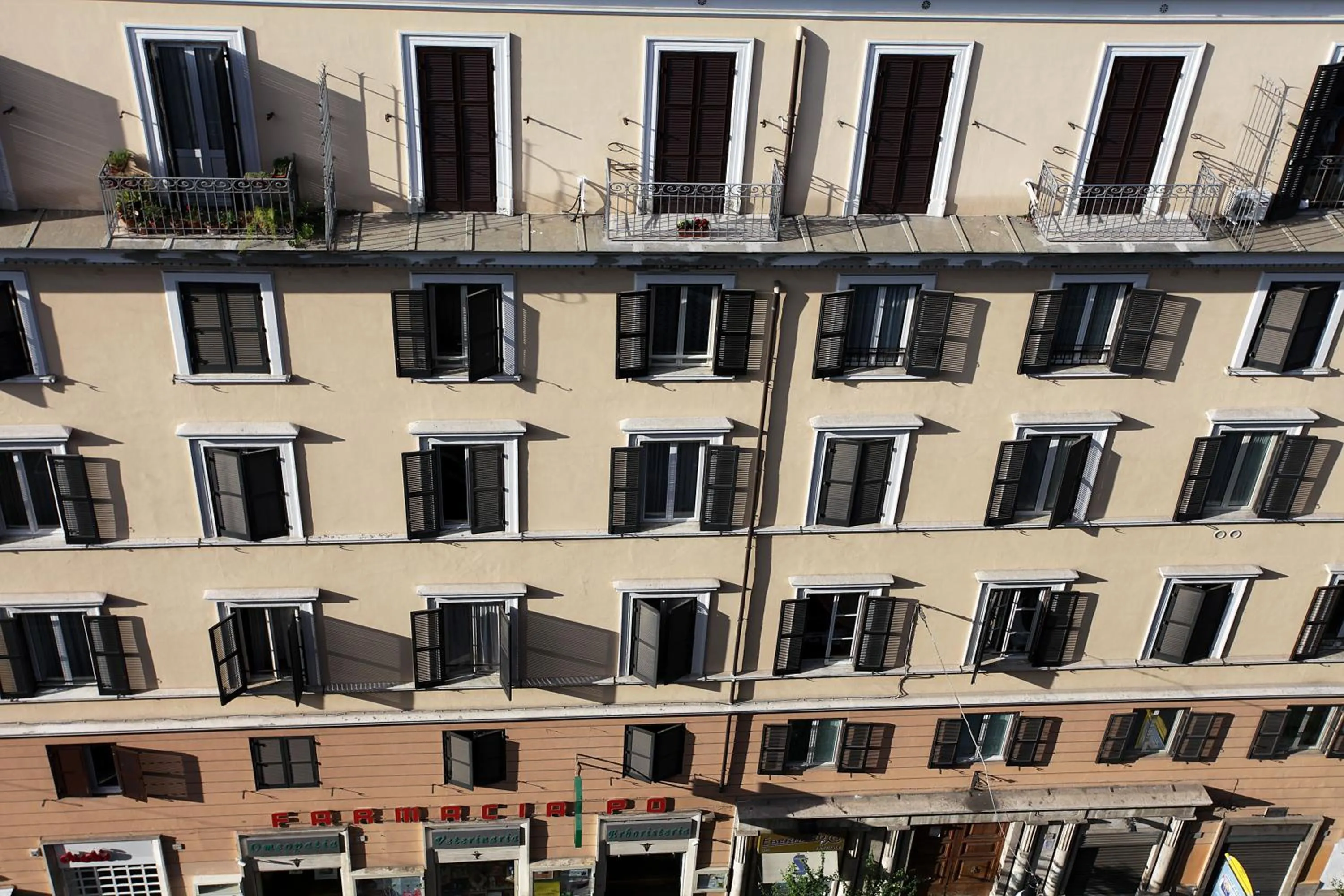 Area and facilities in Angels In Rome