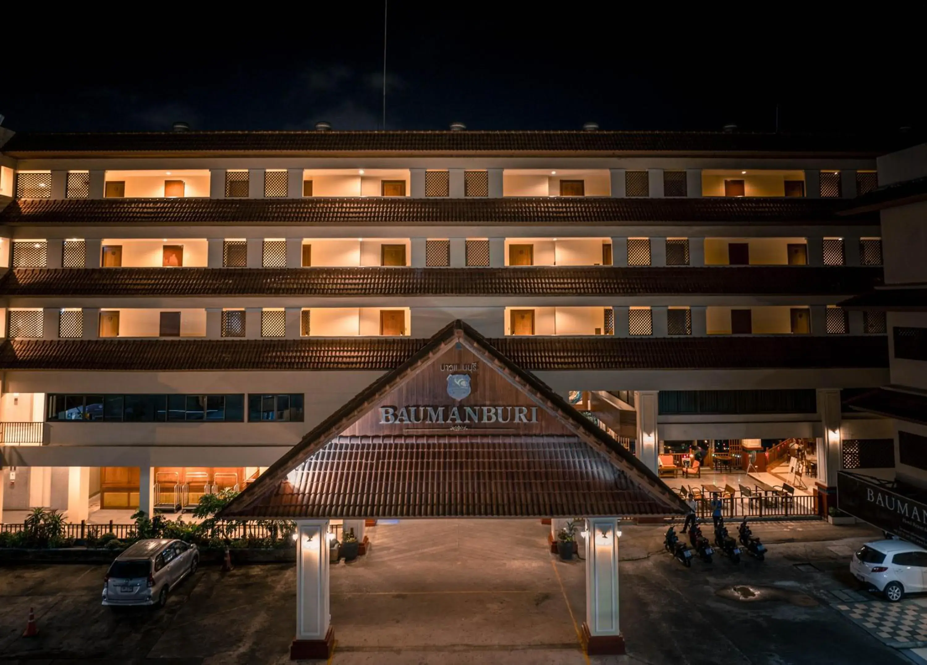 Property building in Baumanburi Hotel Patong Property building in Baumanburi Hotel Patong
