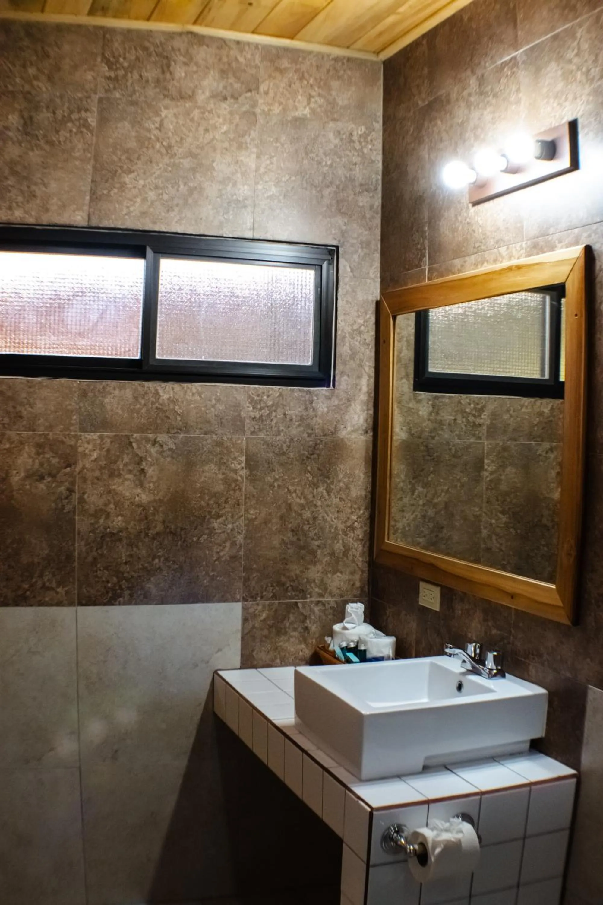 Bathroom in TREE TREK BOQUETE Adventure Park