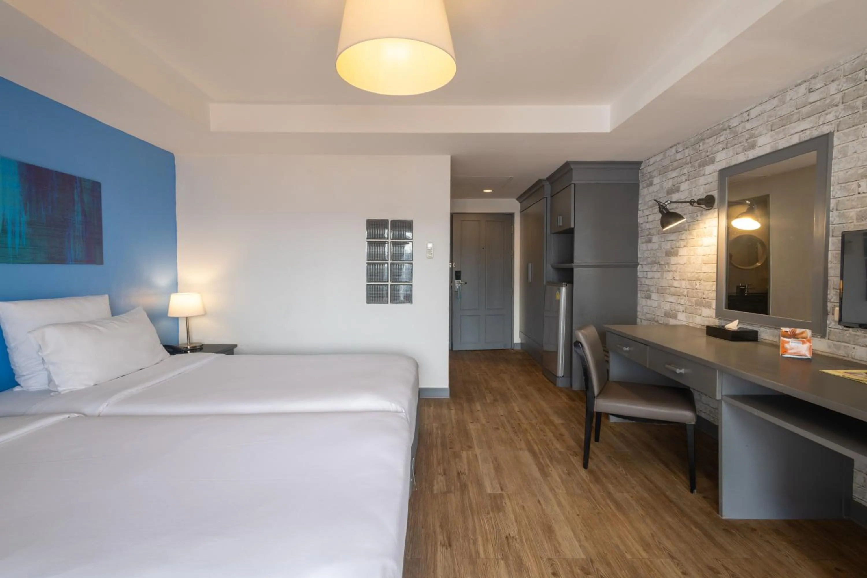 Bed in Journeyhub Pattaya Central