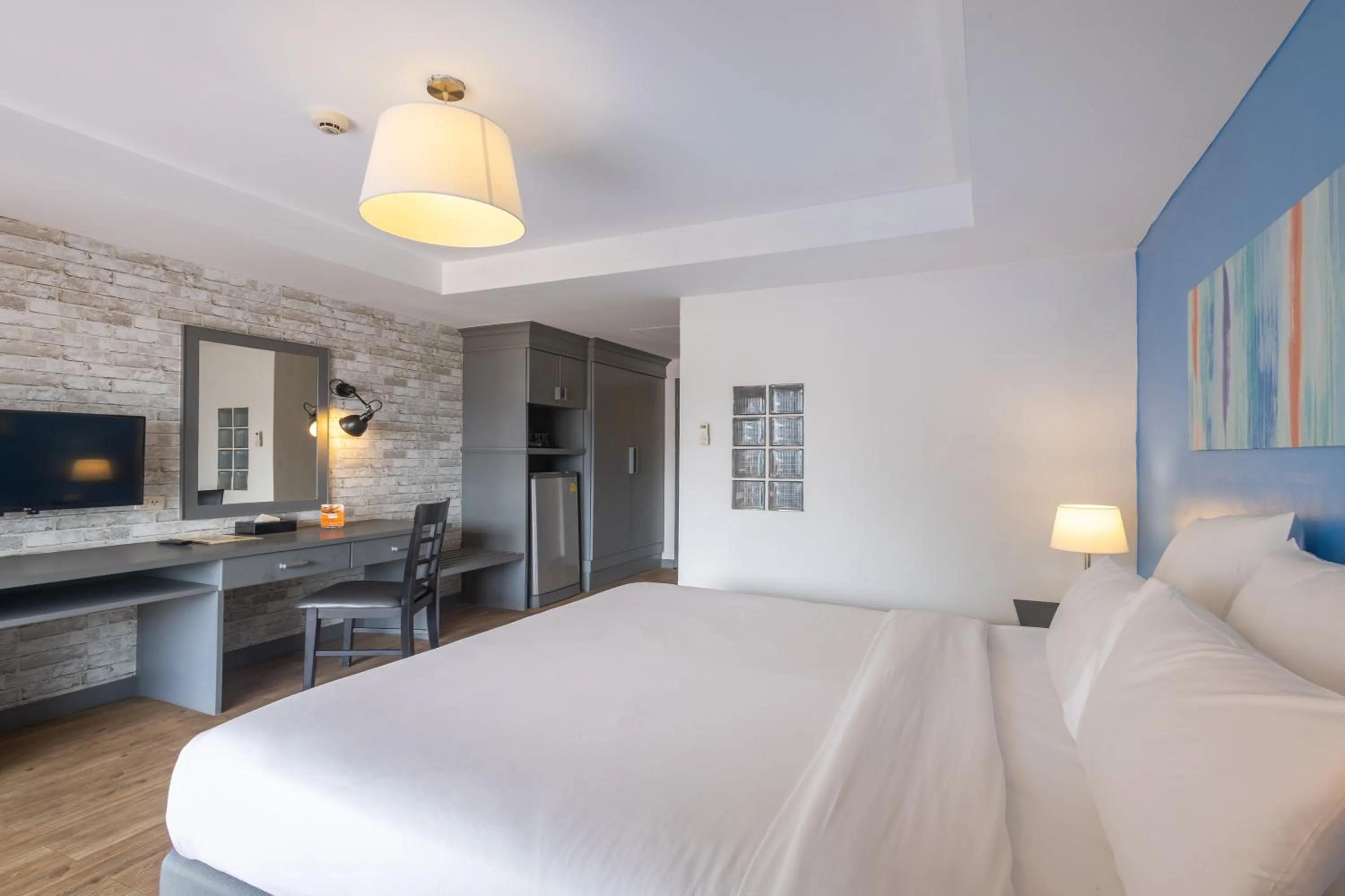 Bed in Journeyhub Pattaya Central