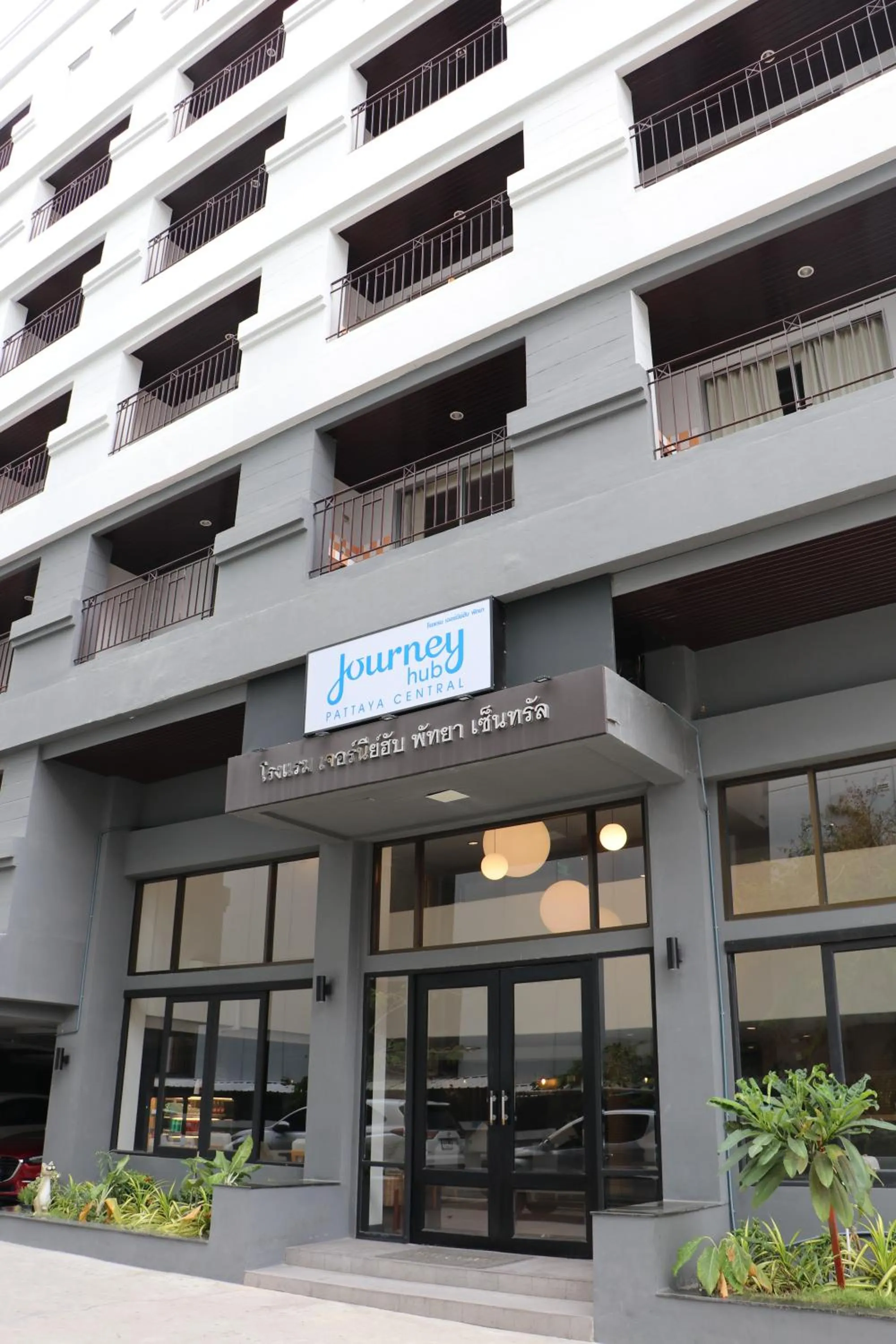 Property building in Journeyhub Pattaya Central