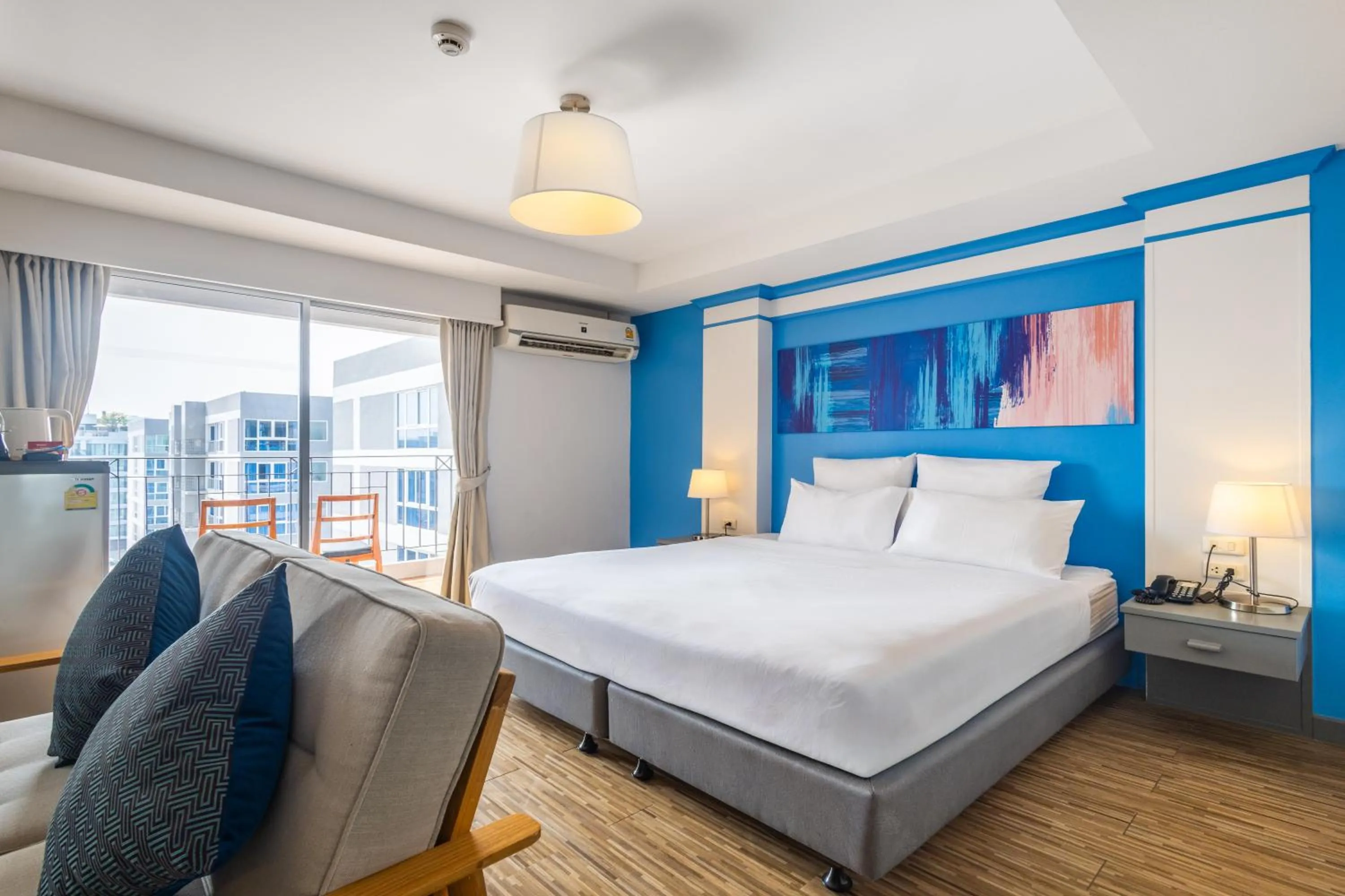 Bed in Journeyhub Pattaya Central