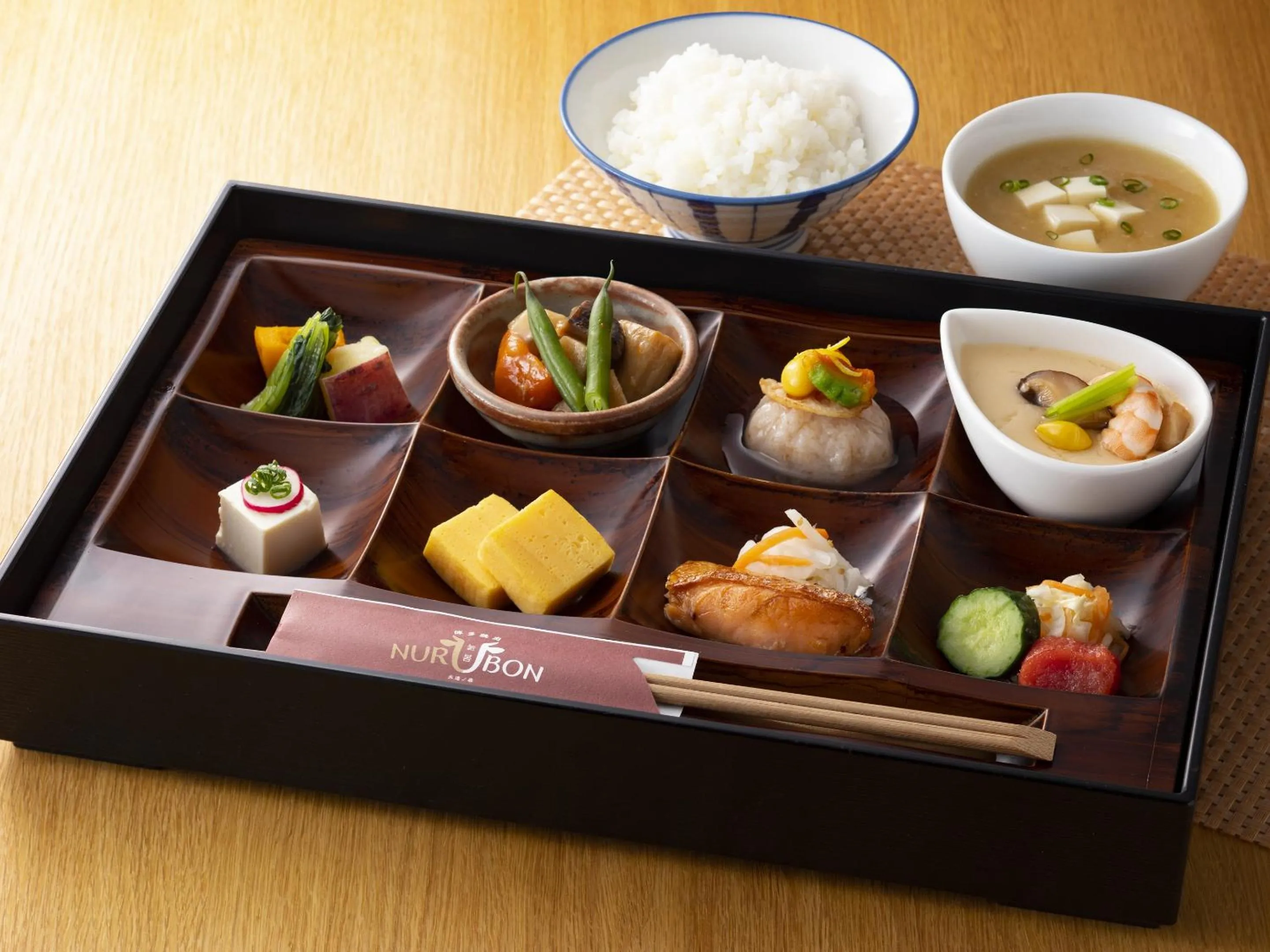 Restaurant/places to eat in JR Kyushu Hotel Blossom Fukuoka