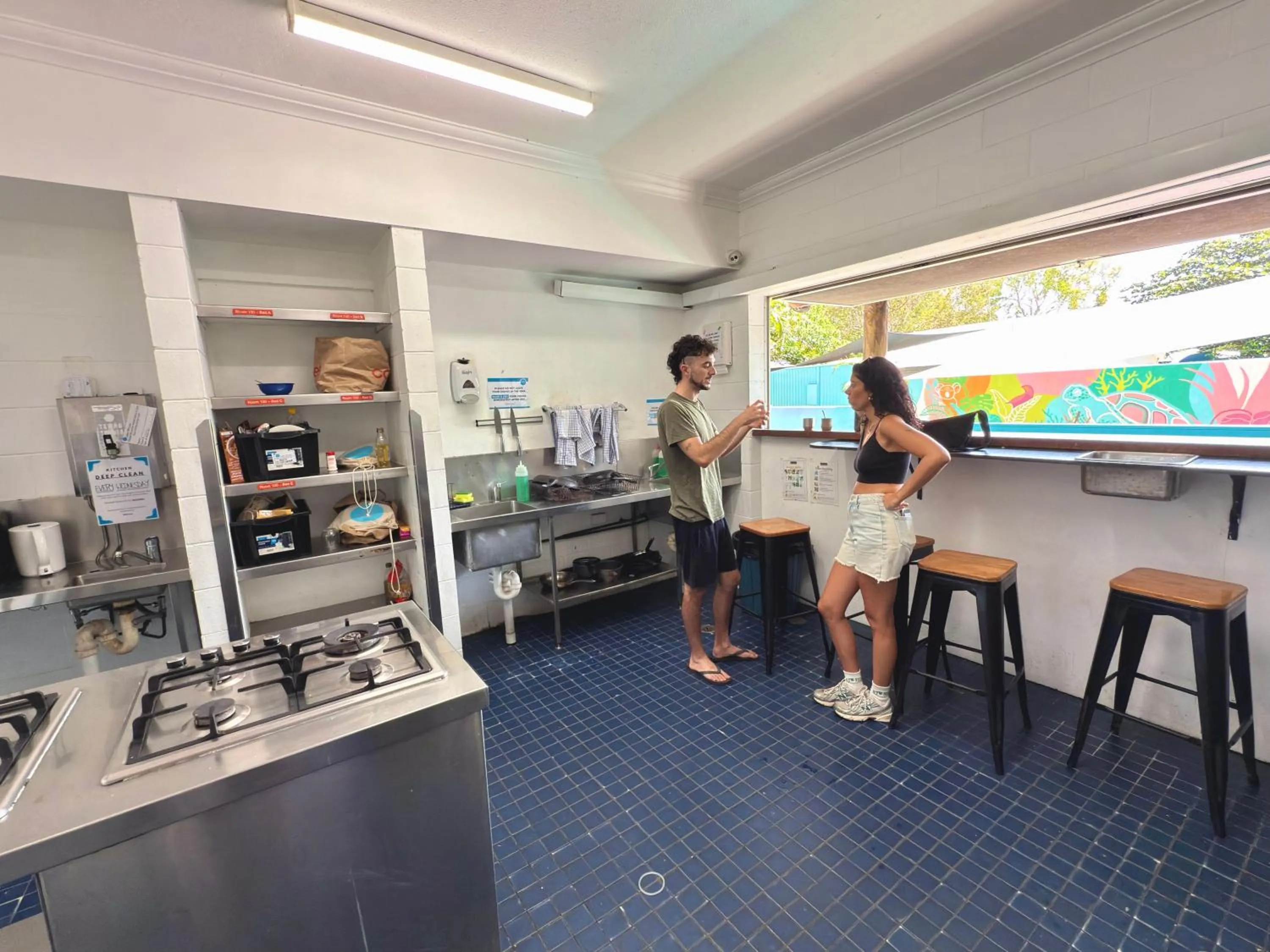 Communal kitchen in Port Douglas Backpackers