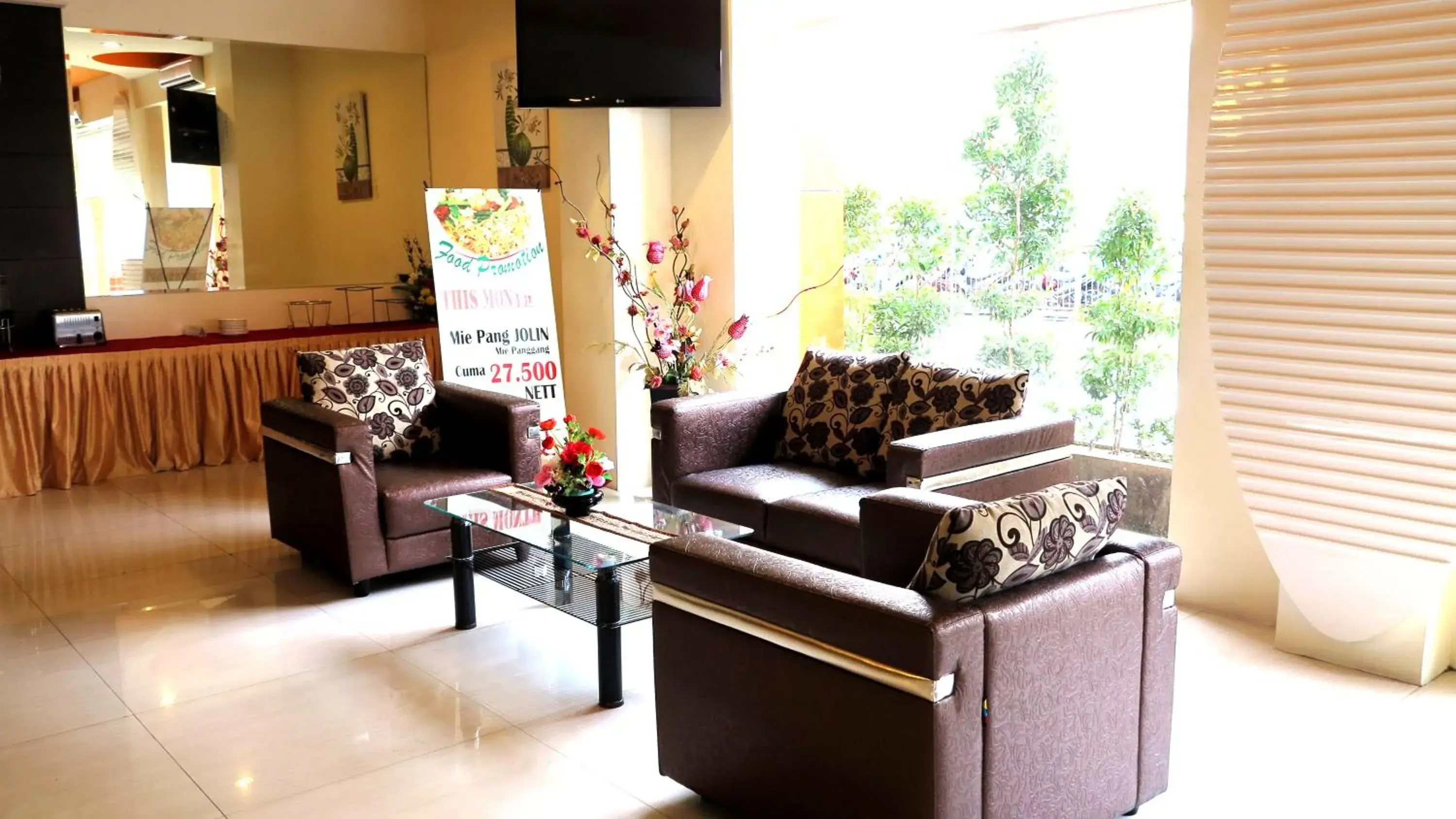 Lobby or reception in Hotel Jolin Lobby or reception in Hotel Jolin