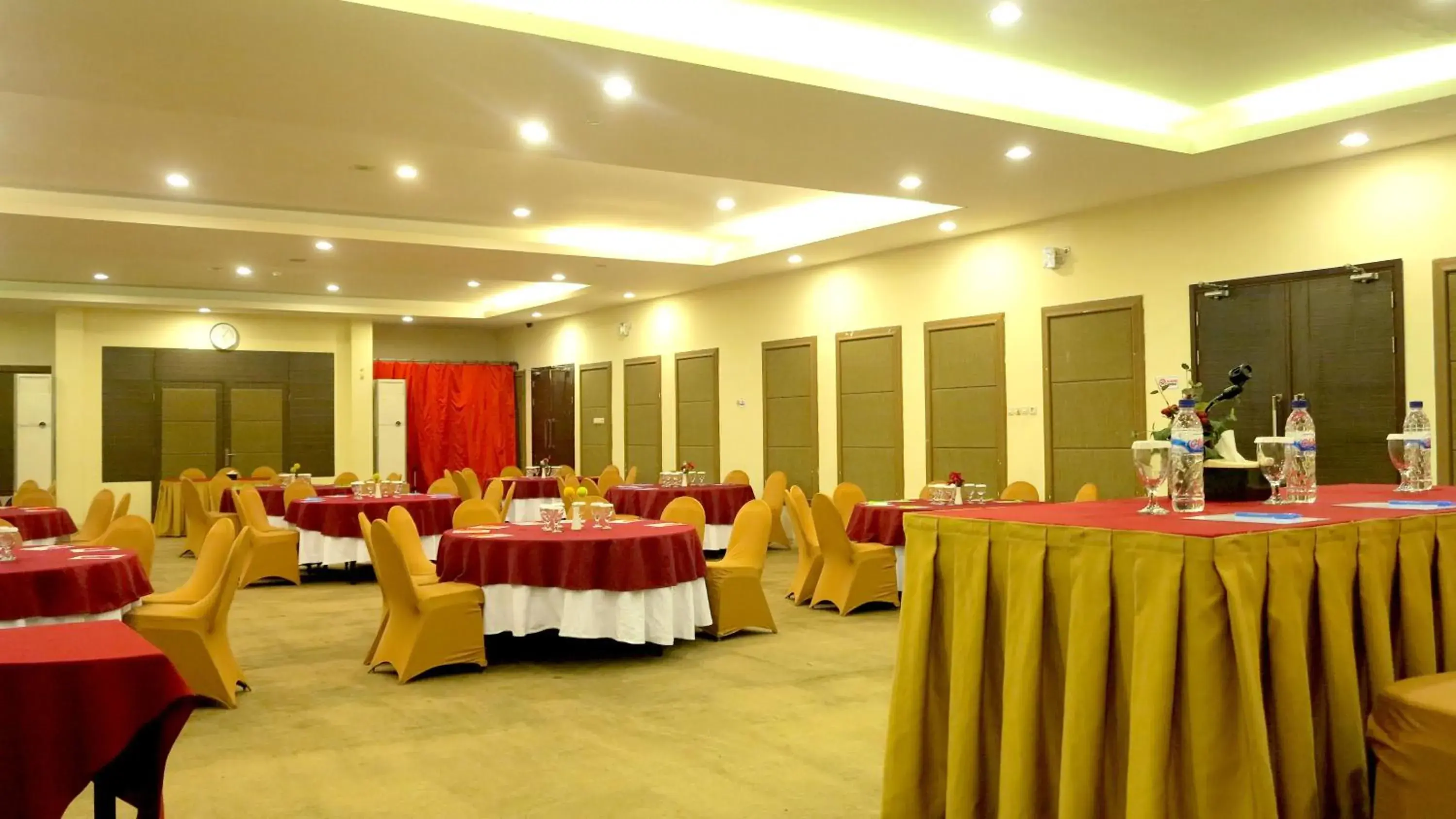 Banquet/Function facilities in Jolin Hotel Makassar Banquet/Function facilities in Jolin Hotel Makassar