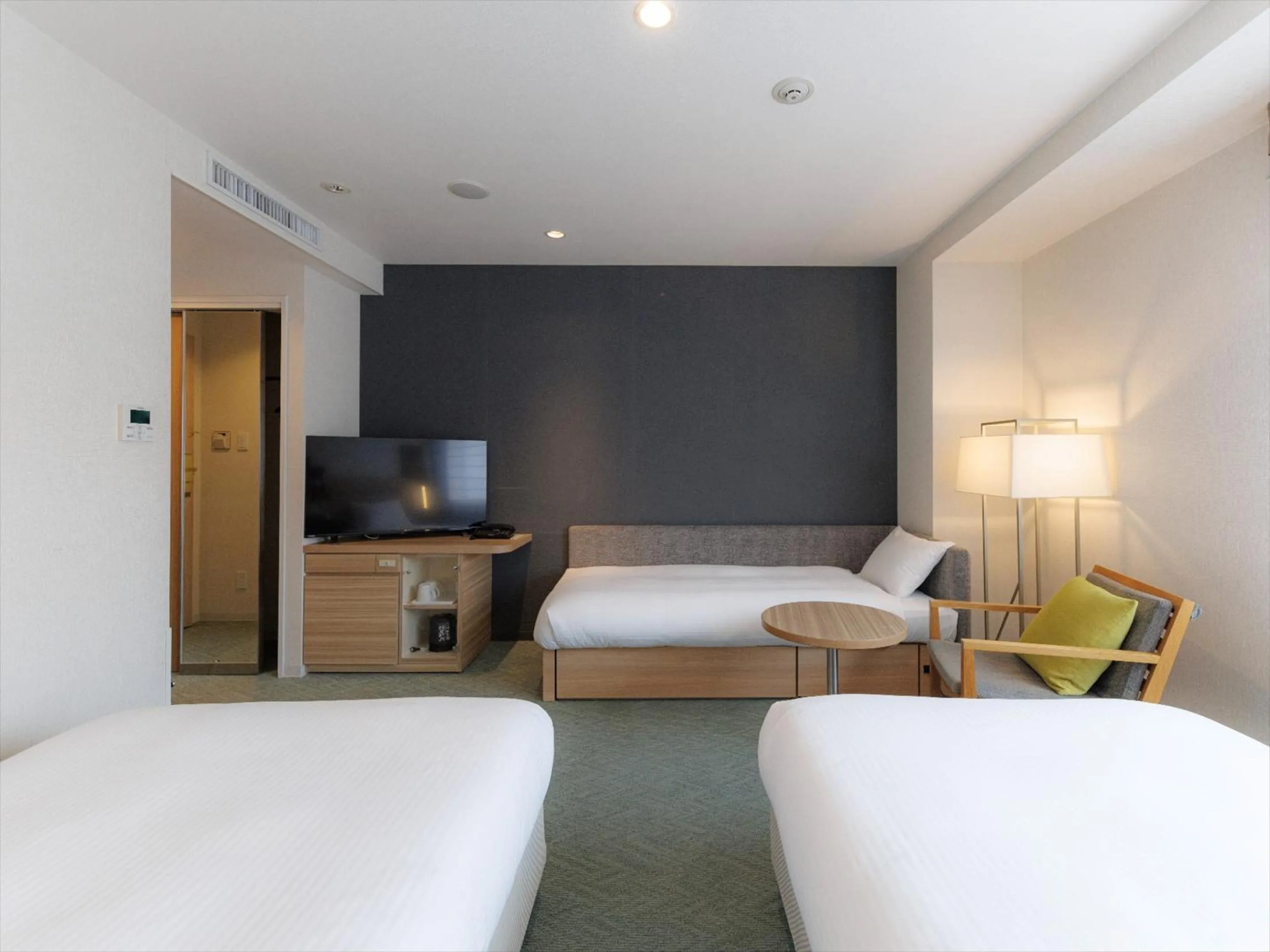 Photo of the whole room, Bed in JR Kyushu Hotel Kagoshima