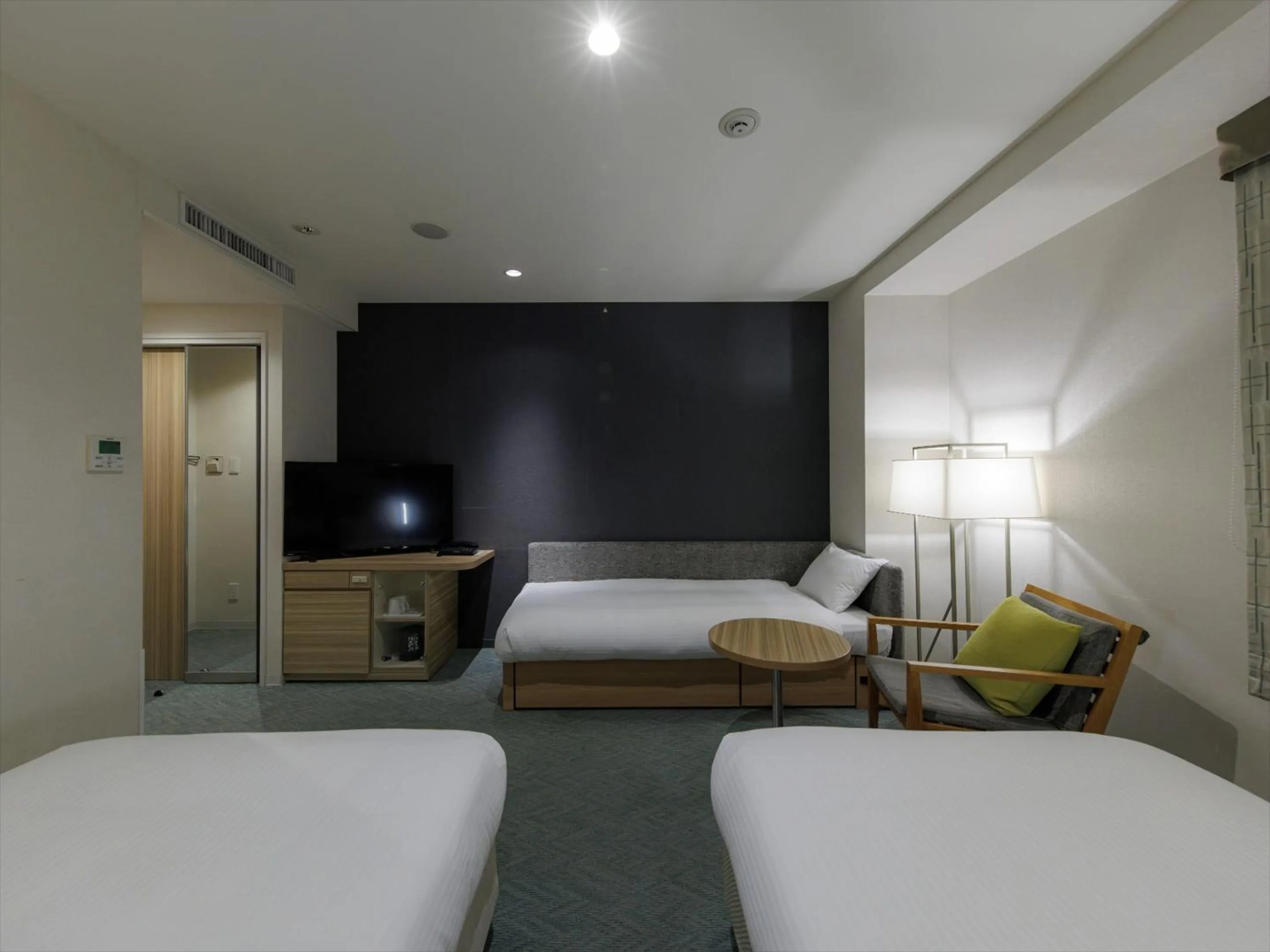 Photo of the whole room, Bed in JR Kyushu Hotel Kagoshima