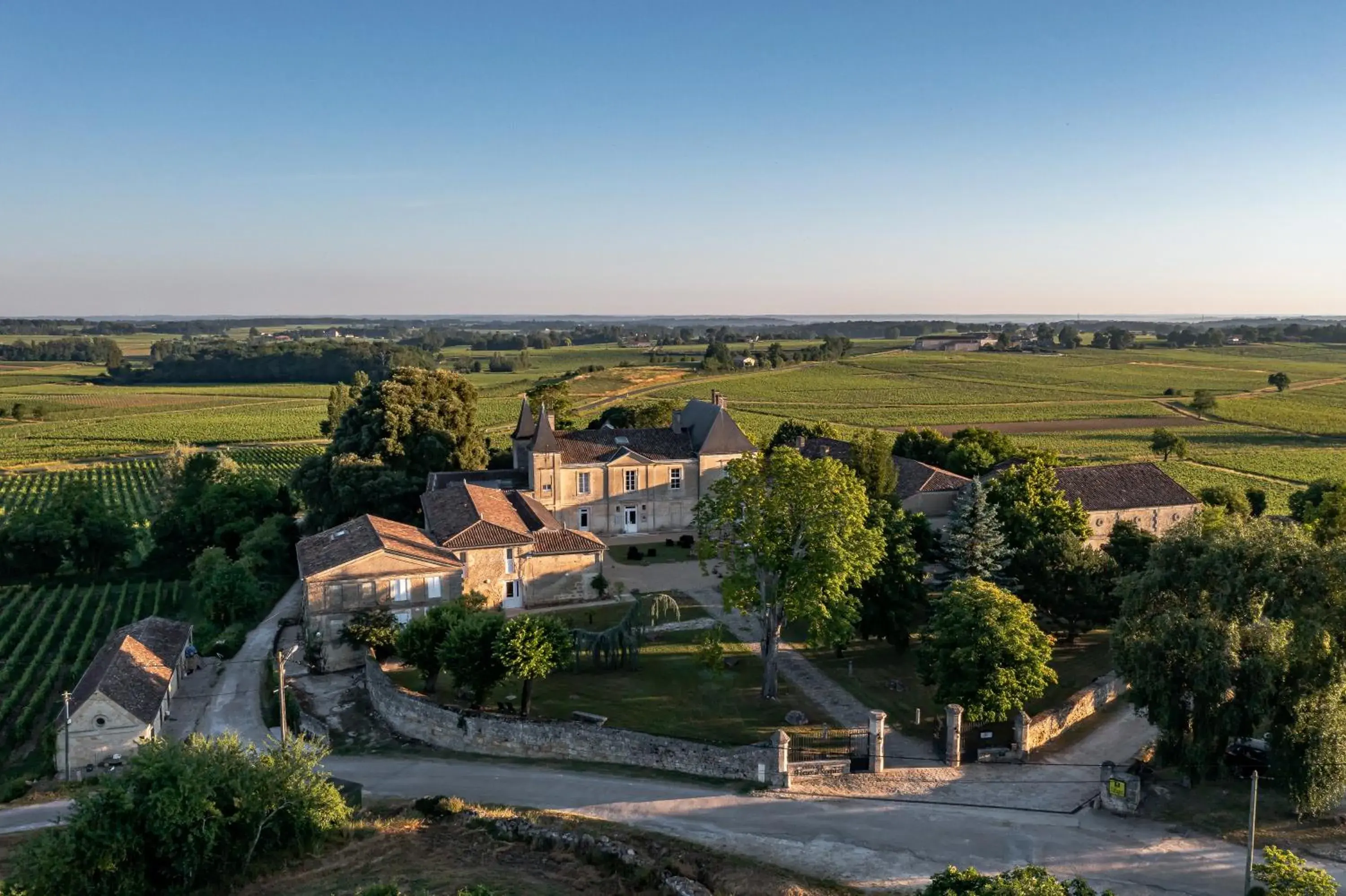 Bird's eye view in Demeures & Château - Fleur de Roques - Puisseguin Saint Emilion Bird's eye view in Demeures & Château - Fleur de Roques - Puisseguin Saint Emilion