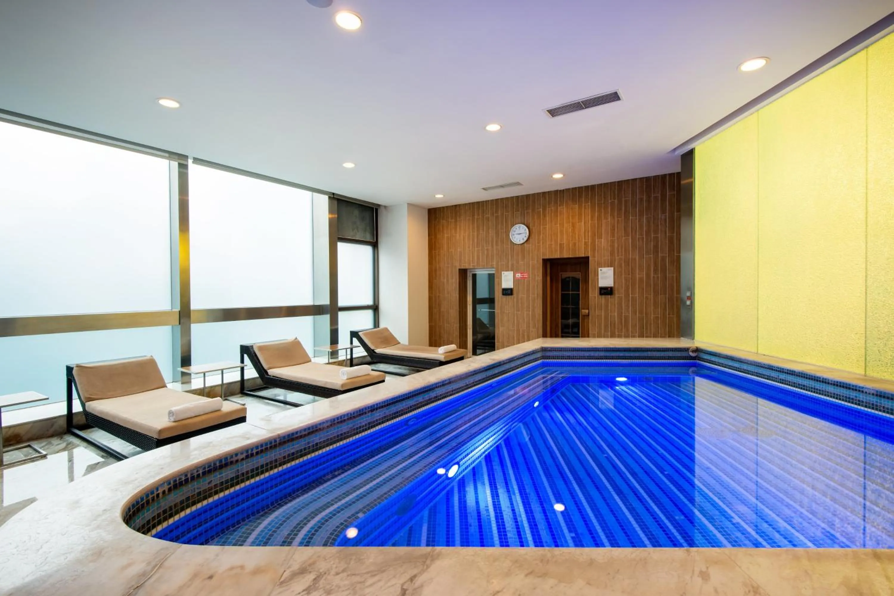 Swimming pool in Holiday Inn Chengdu Xindu by IHG