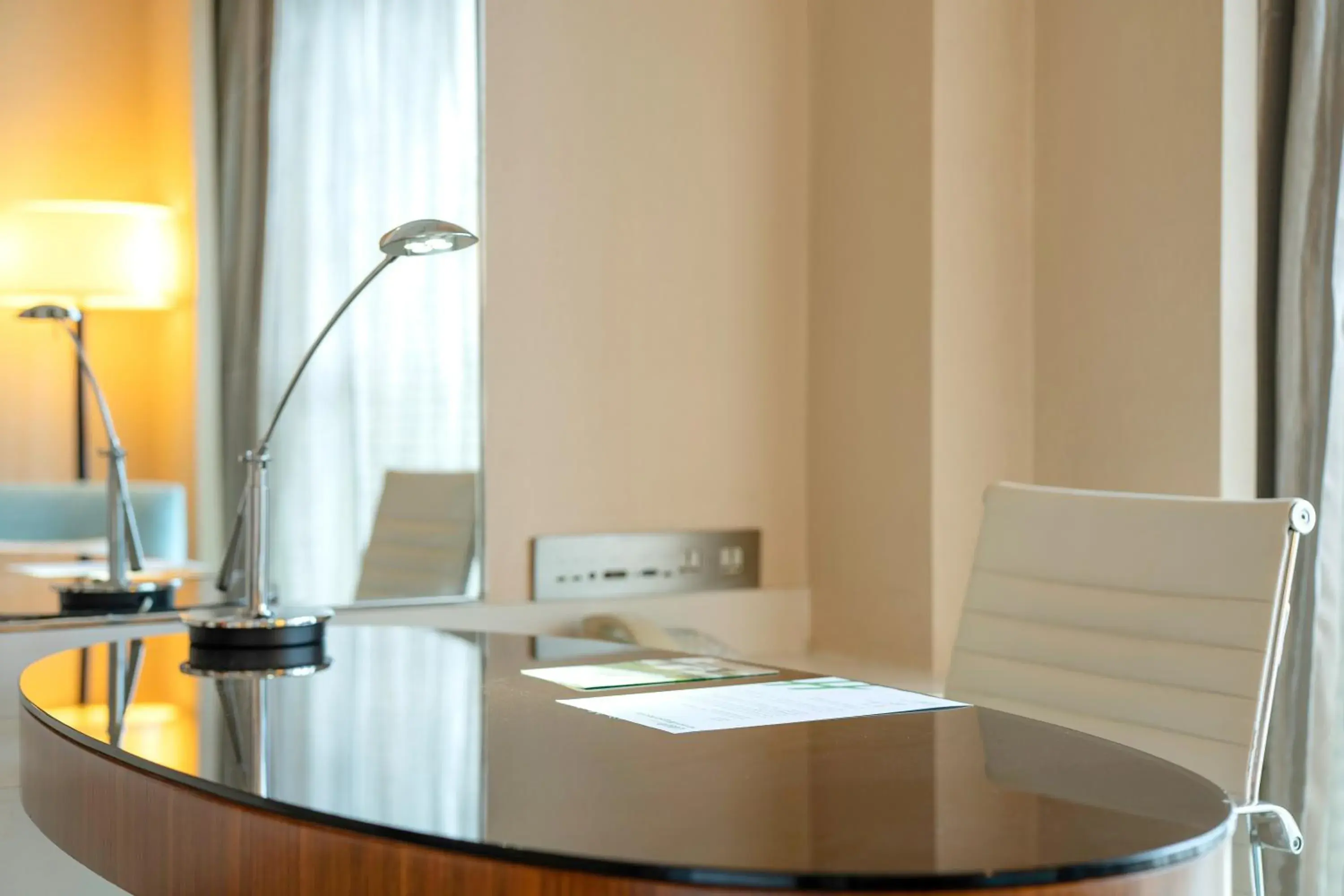 Standard Double Room with Two Double Beds - Smoking in Holiday Inn Chengdu Xindu by IHG Standard Double Room with Two Double Beds - Smoking in Holiday Inn Chengdu Xindu by IHG