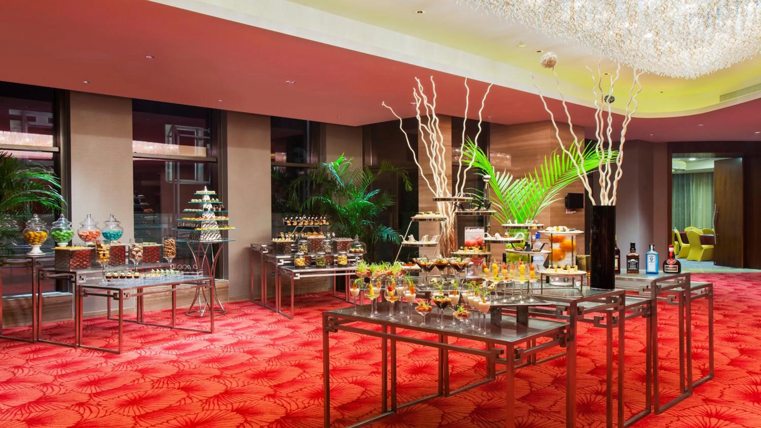 Meeting/conference room in Holiday Inn Chengdu Xindu by IHG