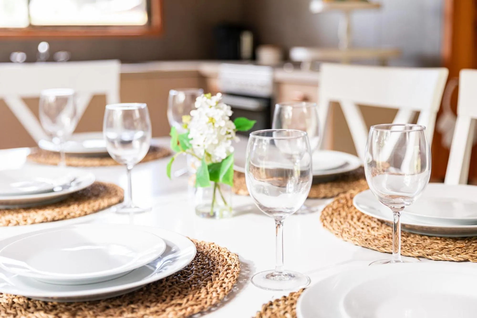 Dining area in Hunter Hideaway Cottages
