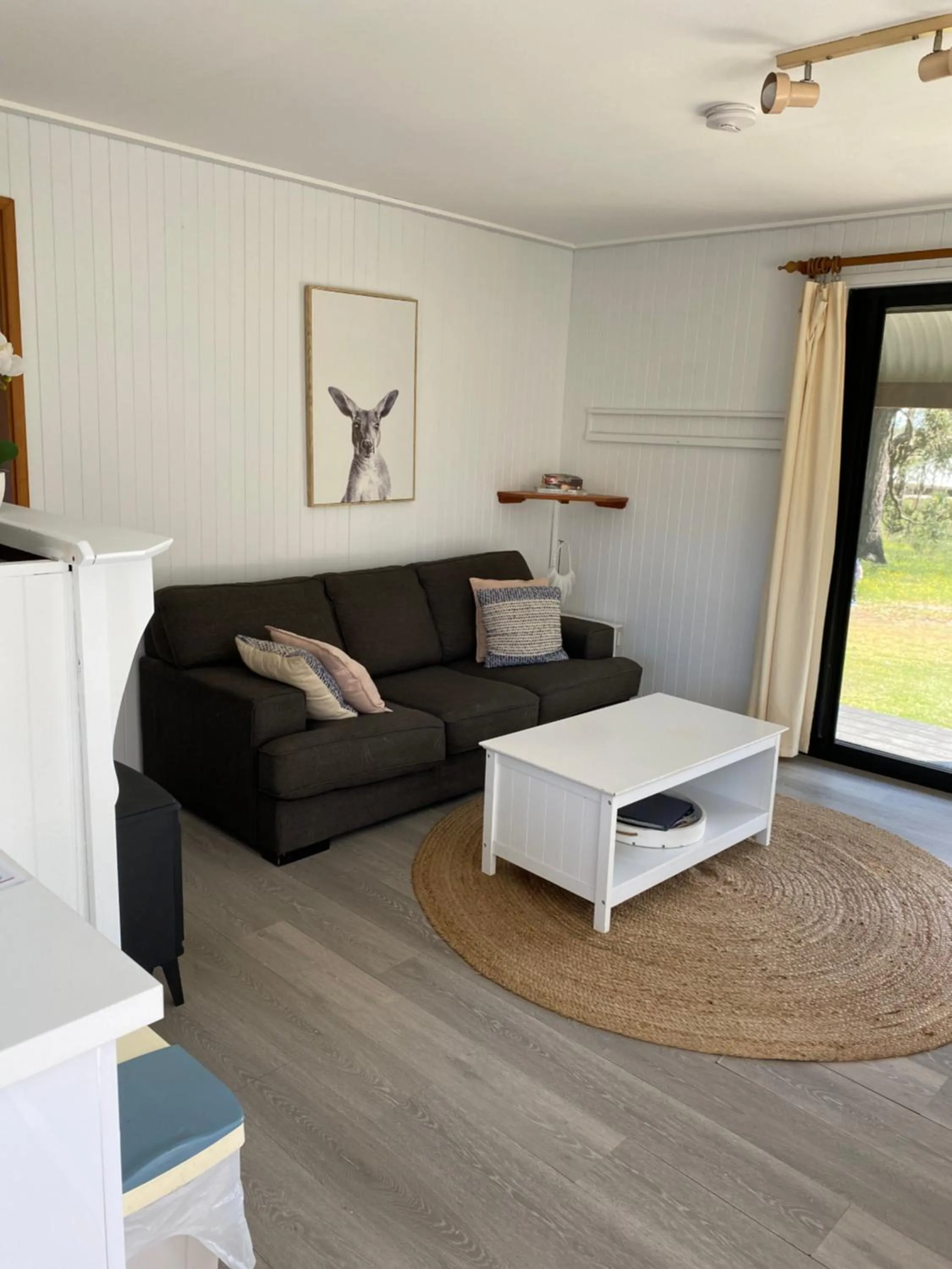 Living room in Hunter Hideaway Cottages