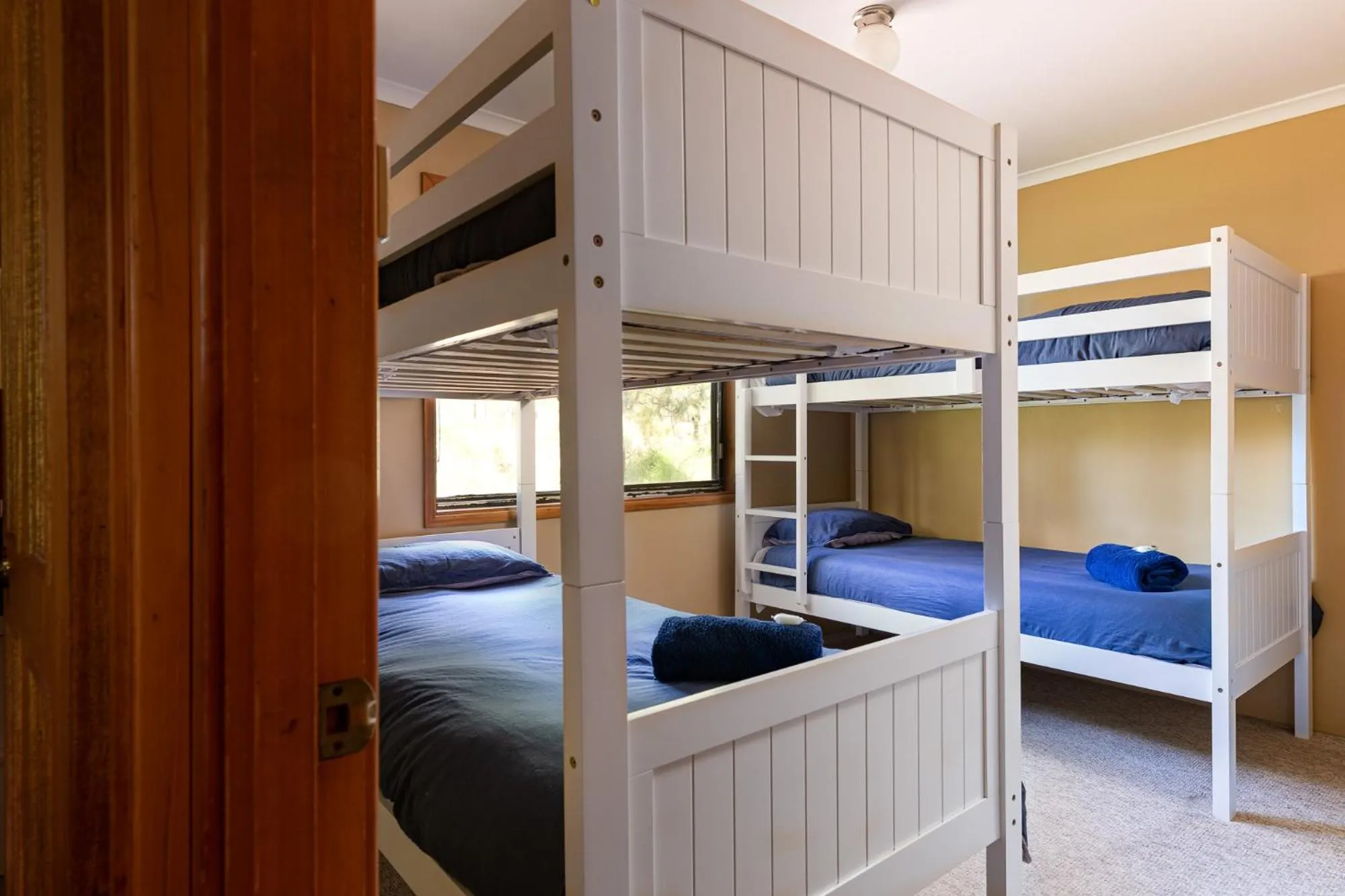 Bedroom, Bed in Hunter Hideaway Cottages