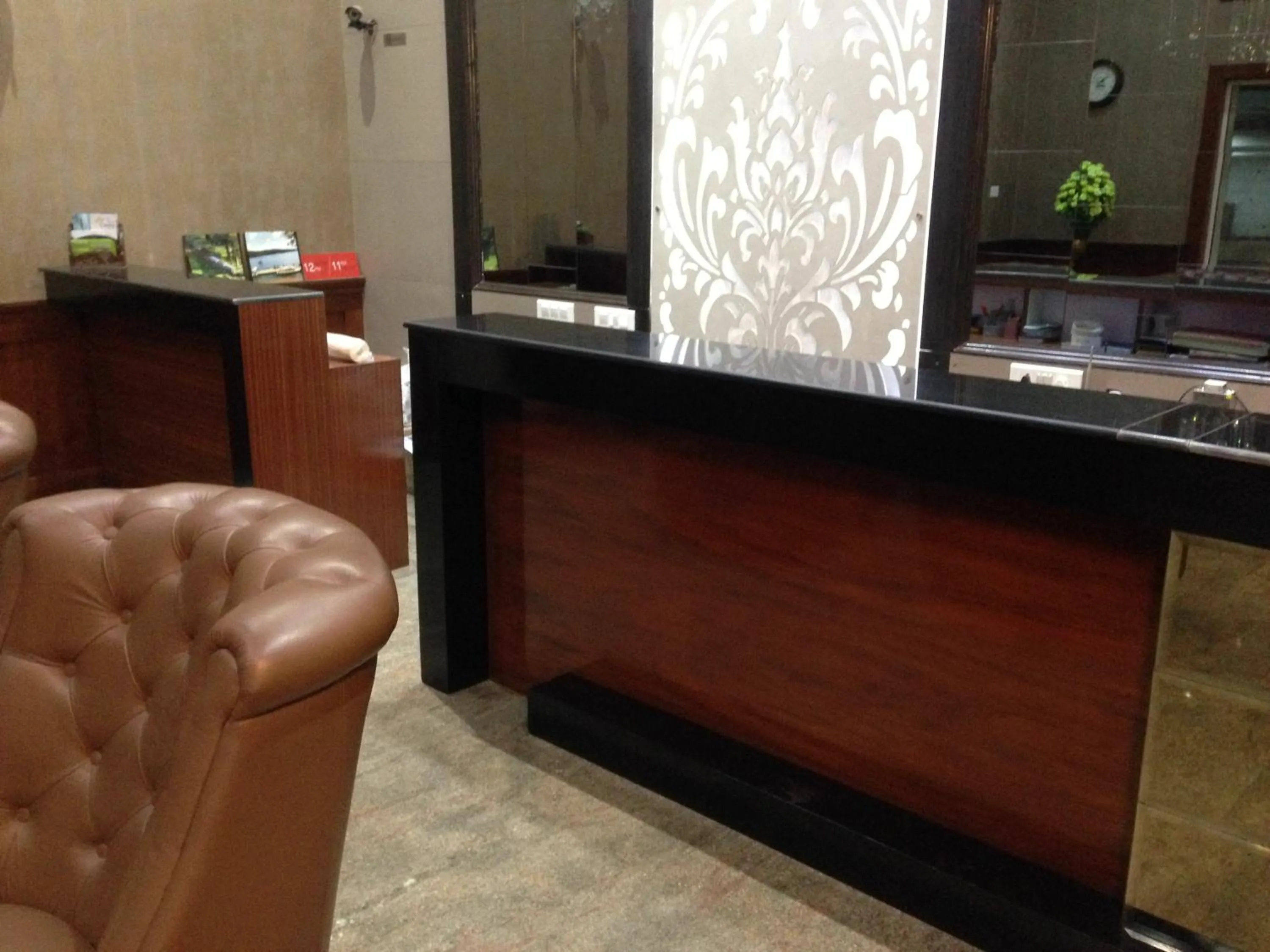 Lobby or reception in The Majestic Crown