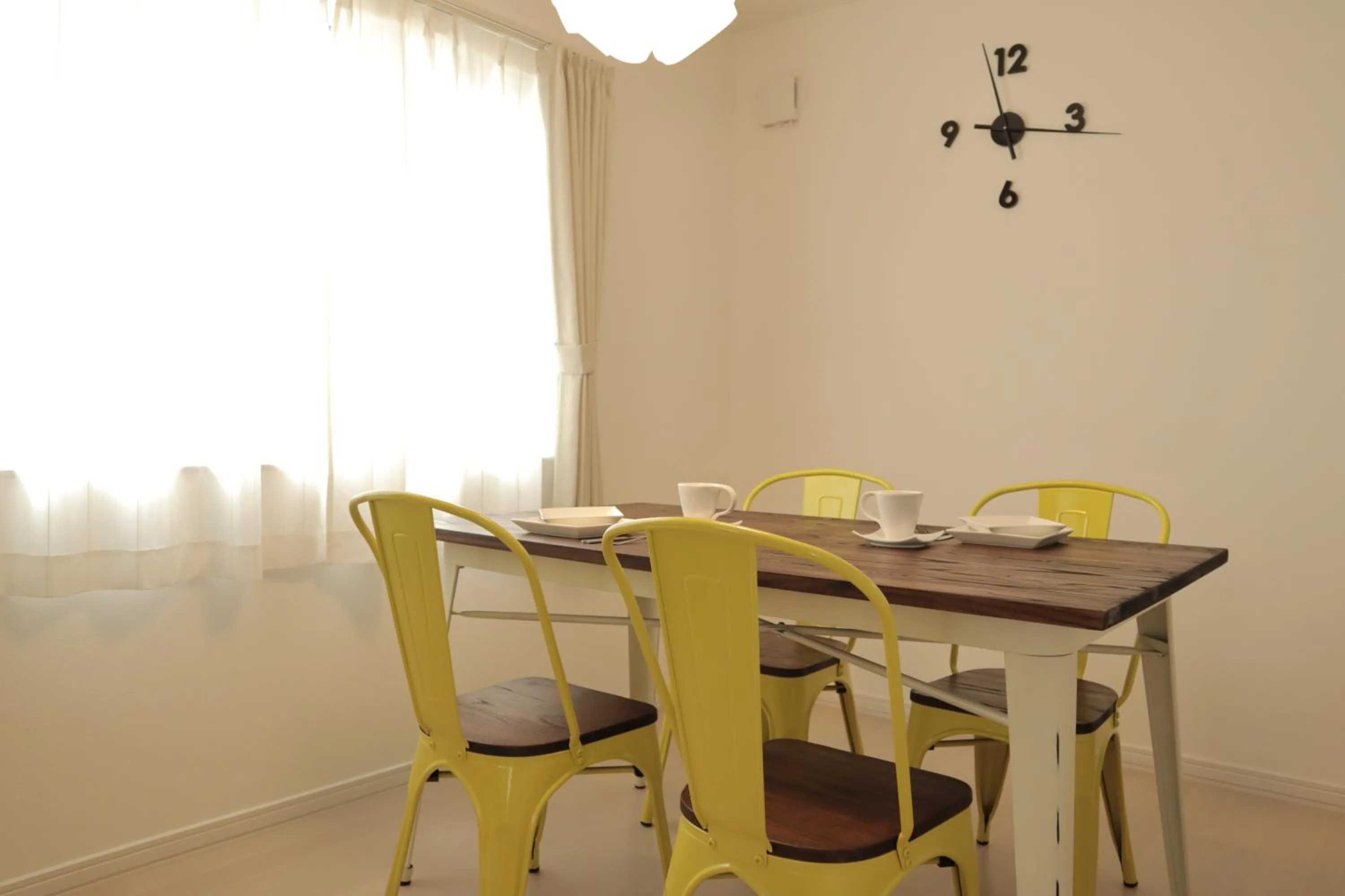 Dining area in Bayside