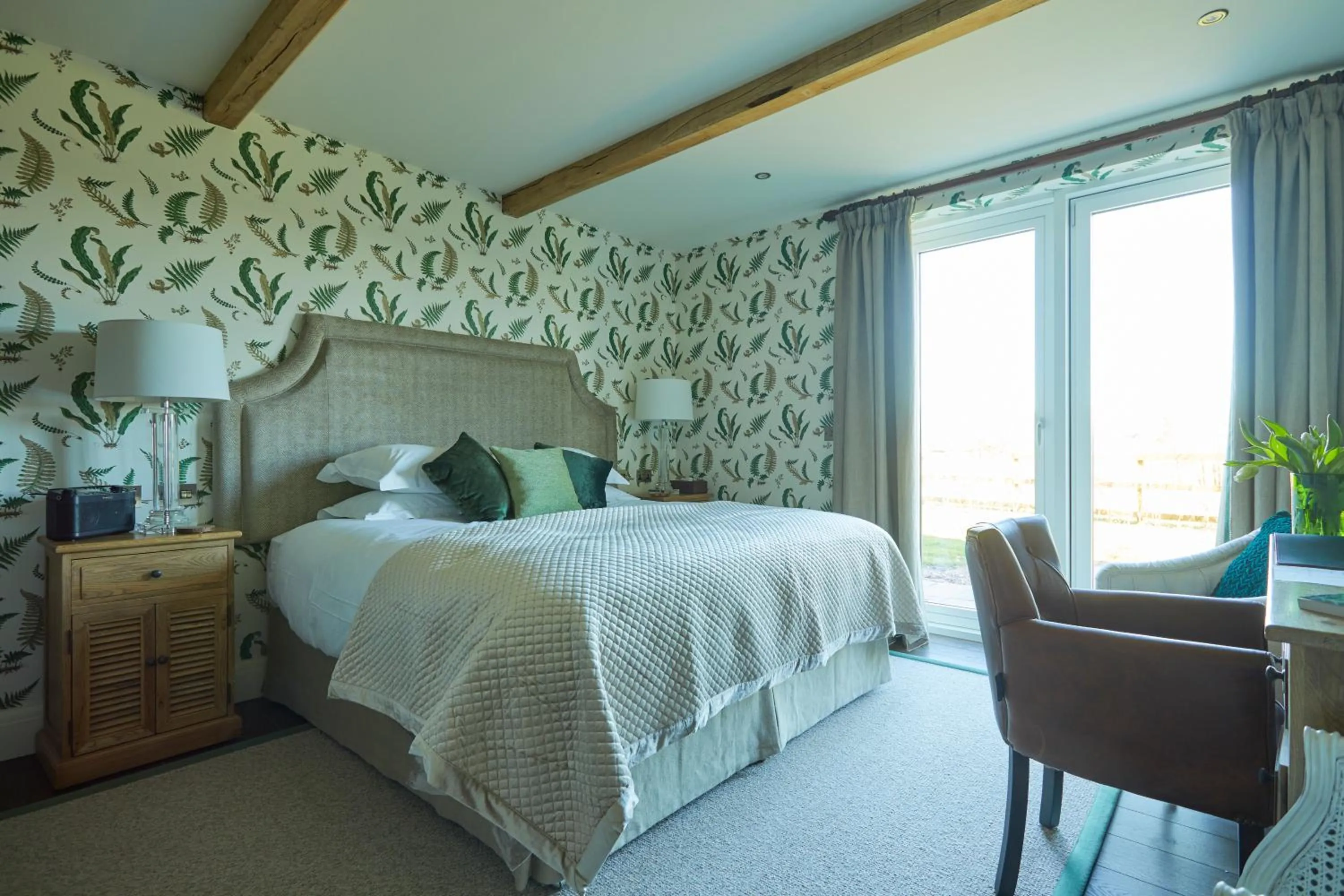 Bedroom, Bed in The Duncombe Arms