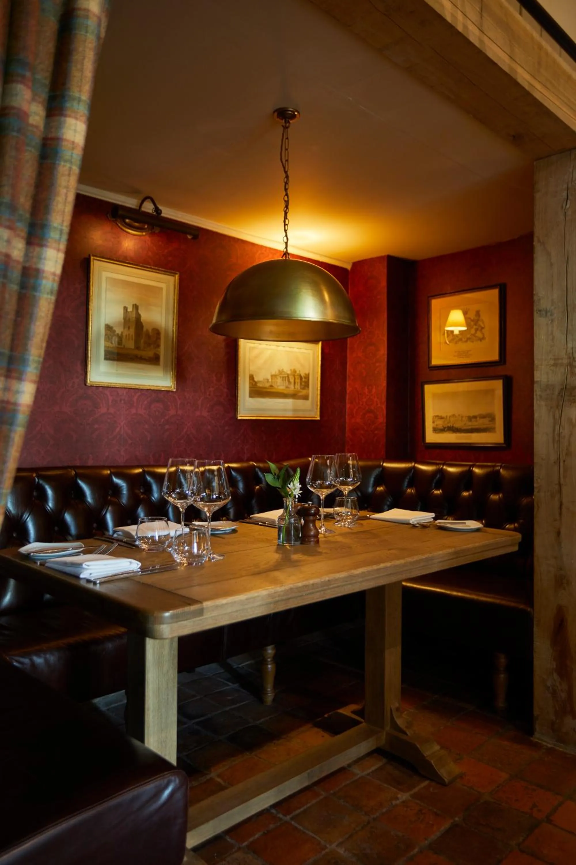 Restaurant/places to eat in The Duncombe Arms