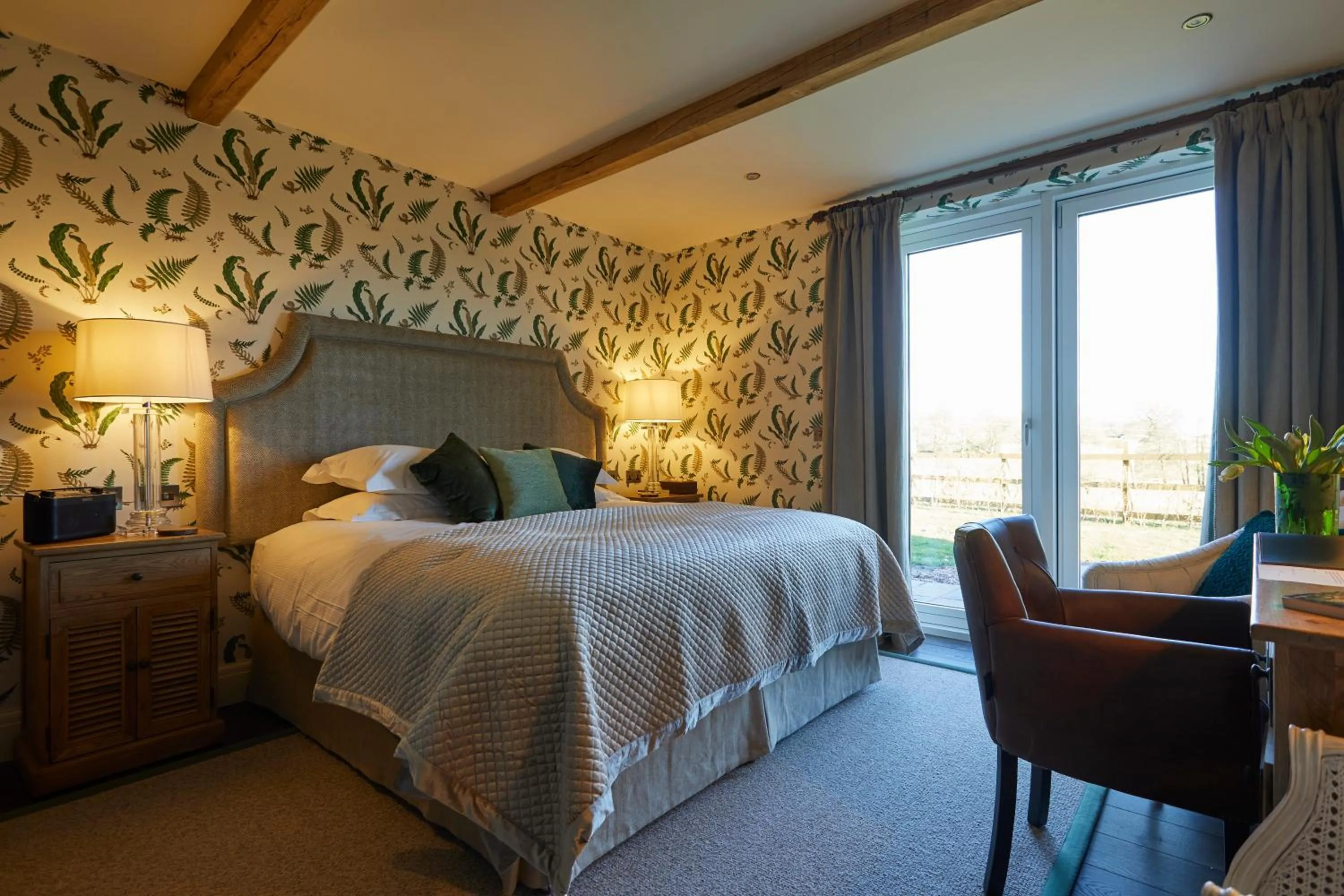 Bedroom, Bed in The Duncombe Arms