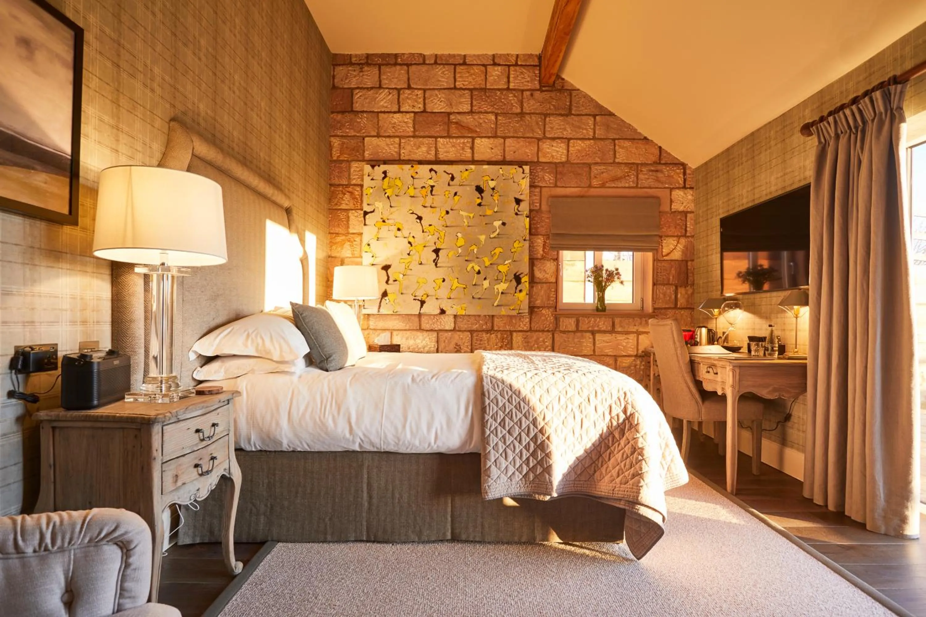 Bedroom, Bed in The Duncombe Arms