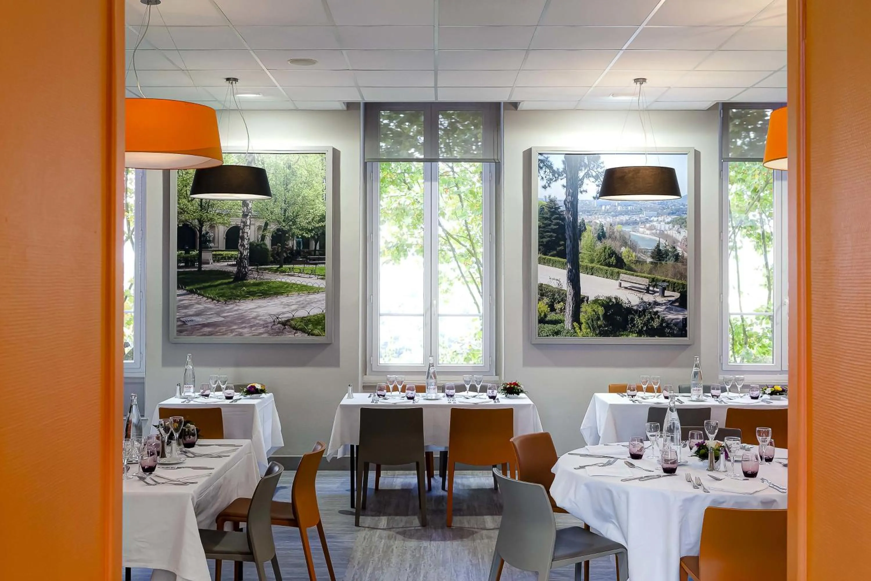 Restaurant/places to eat in Domaine Lyon Saint Joseph
