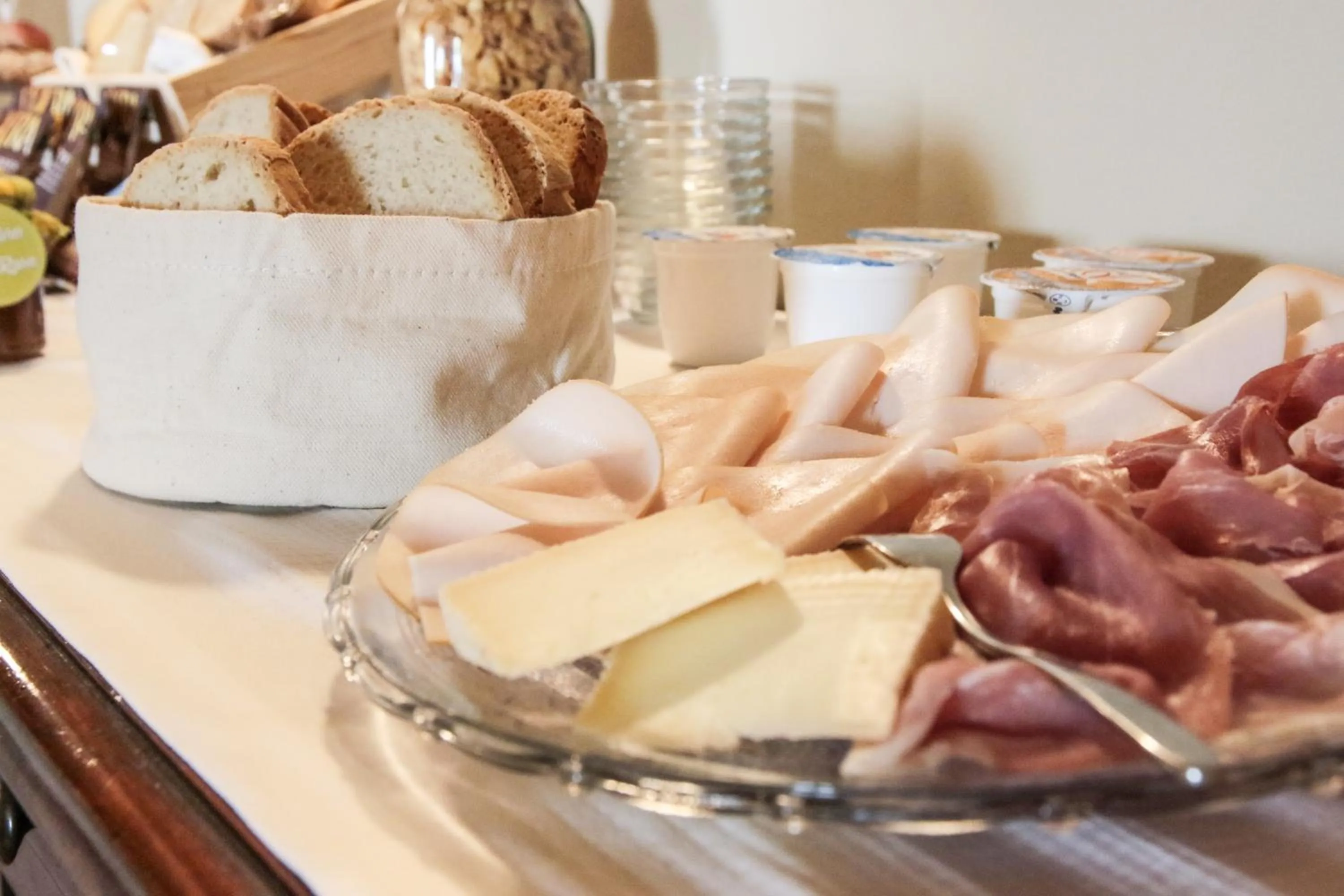 Breakfast in Villa Angela Country House