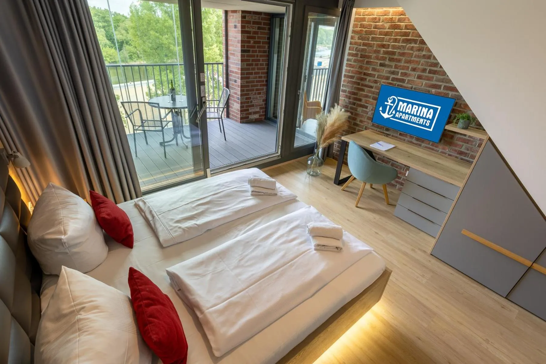 Bedroom, Bed in Marina Apartments Regensburg