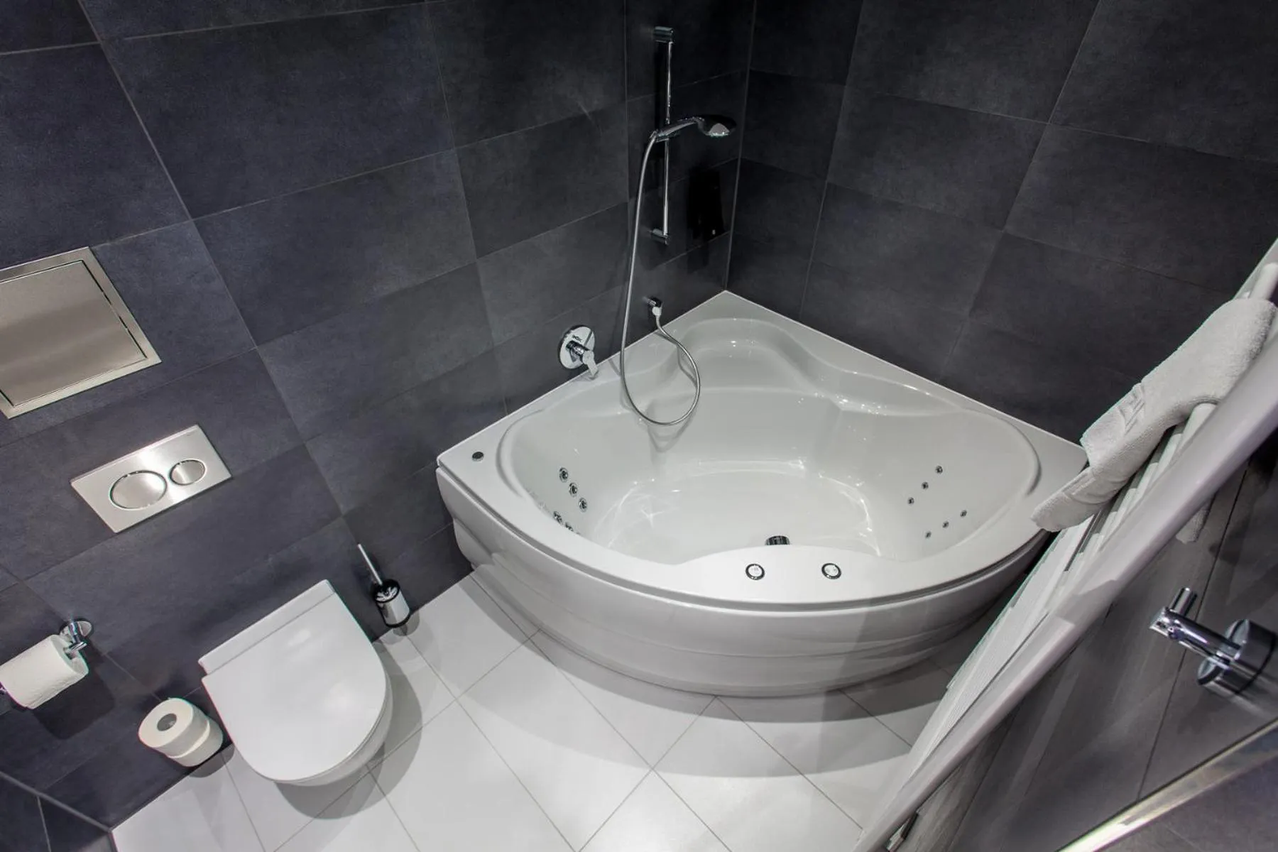 Bathroom in Marina Apartments Regensburg