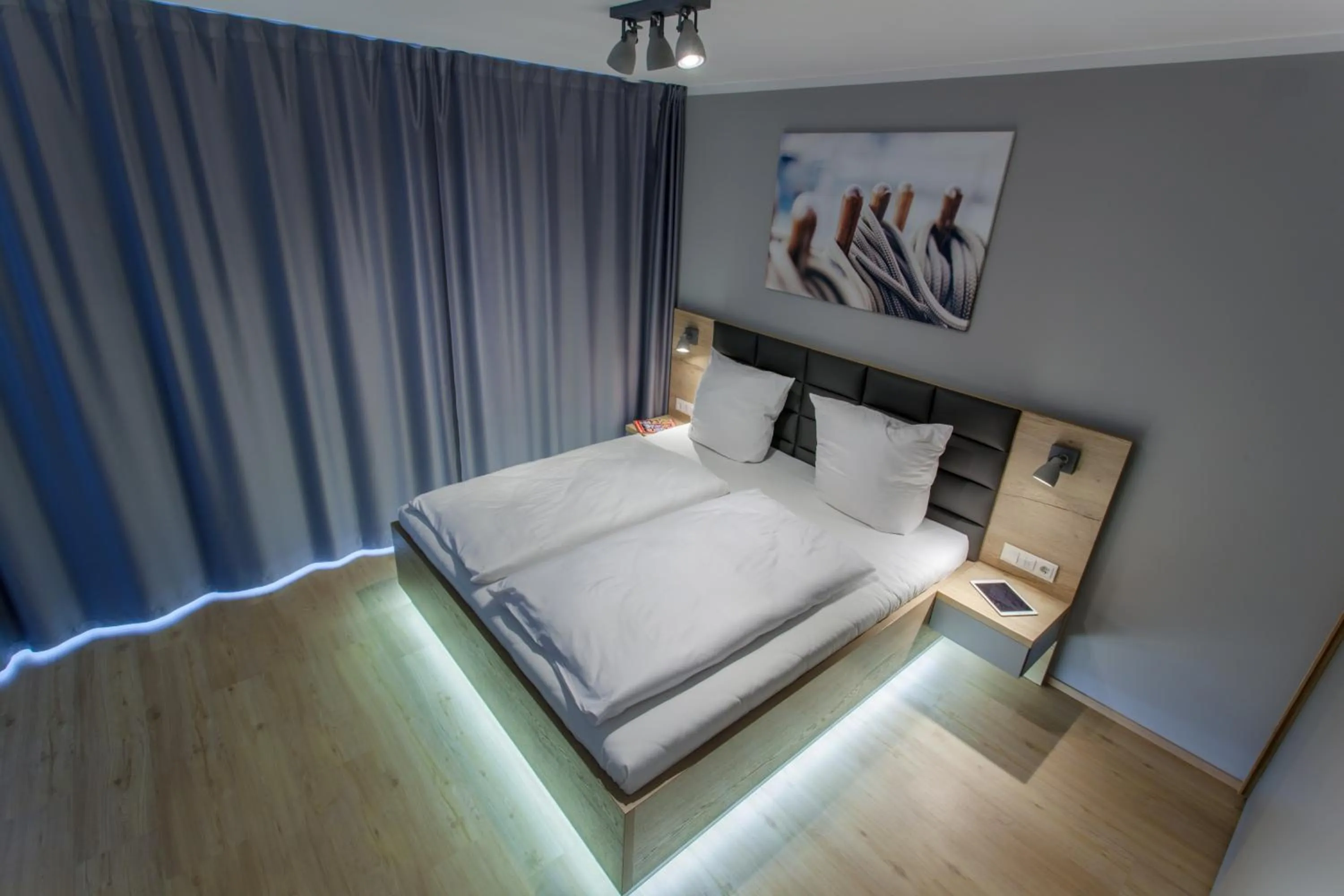 Bed in Marina Apartments Regensburg