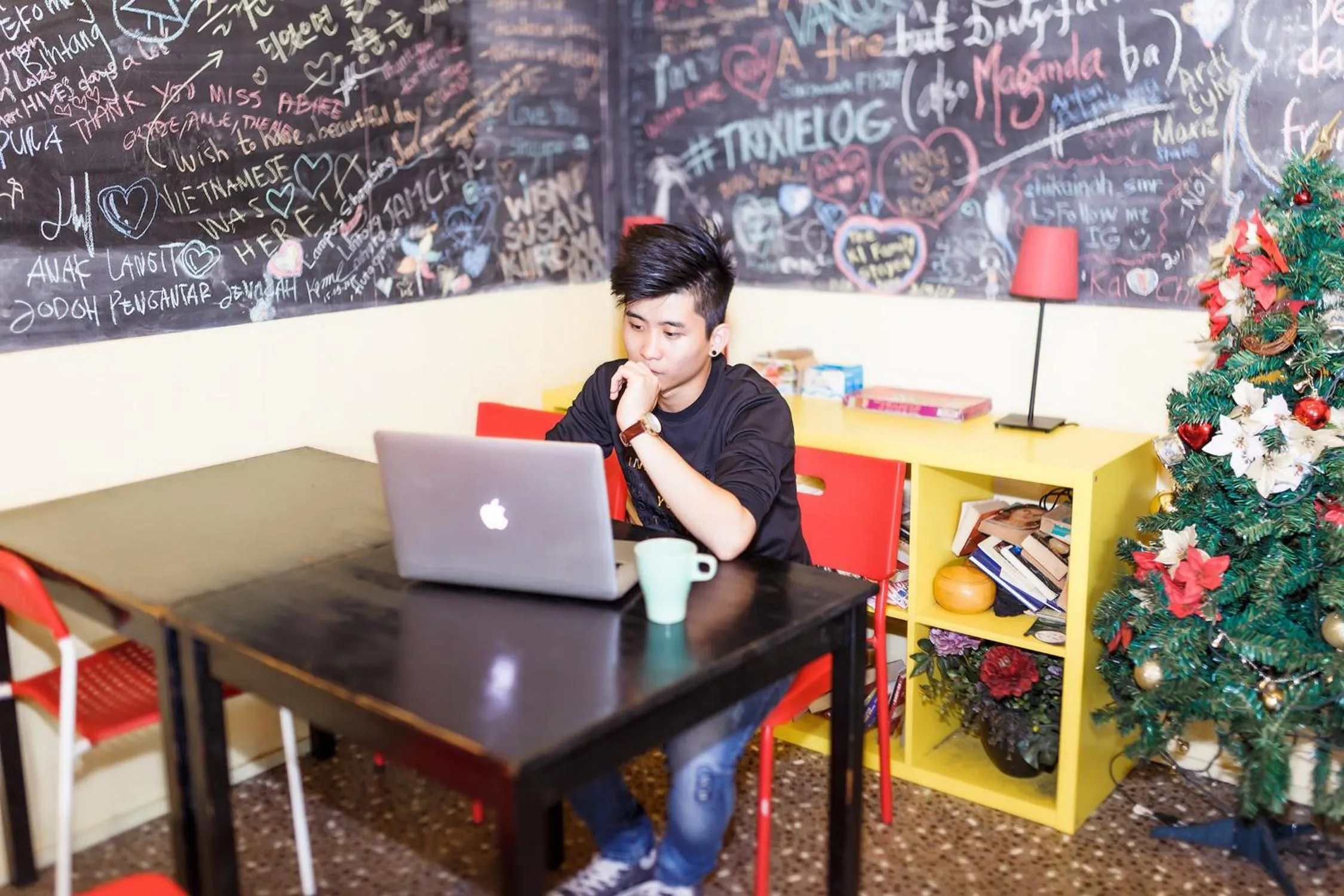 Lobby or reception in The Hive Singapore Hostel