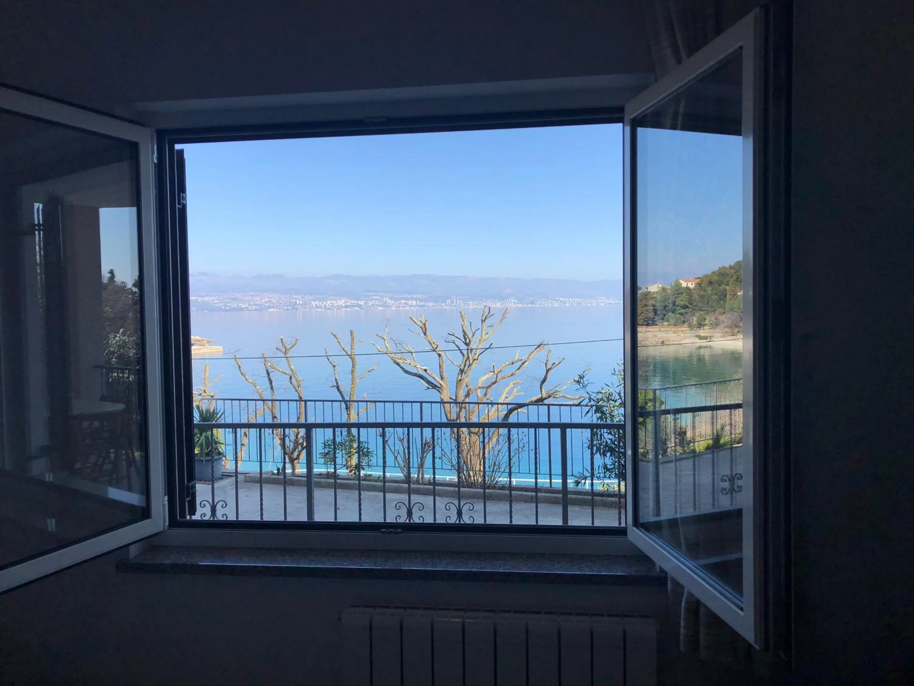 Sea view in Apartment Villa Lidija