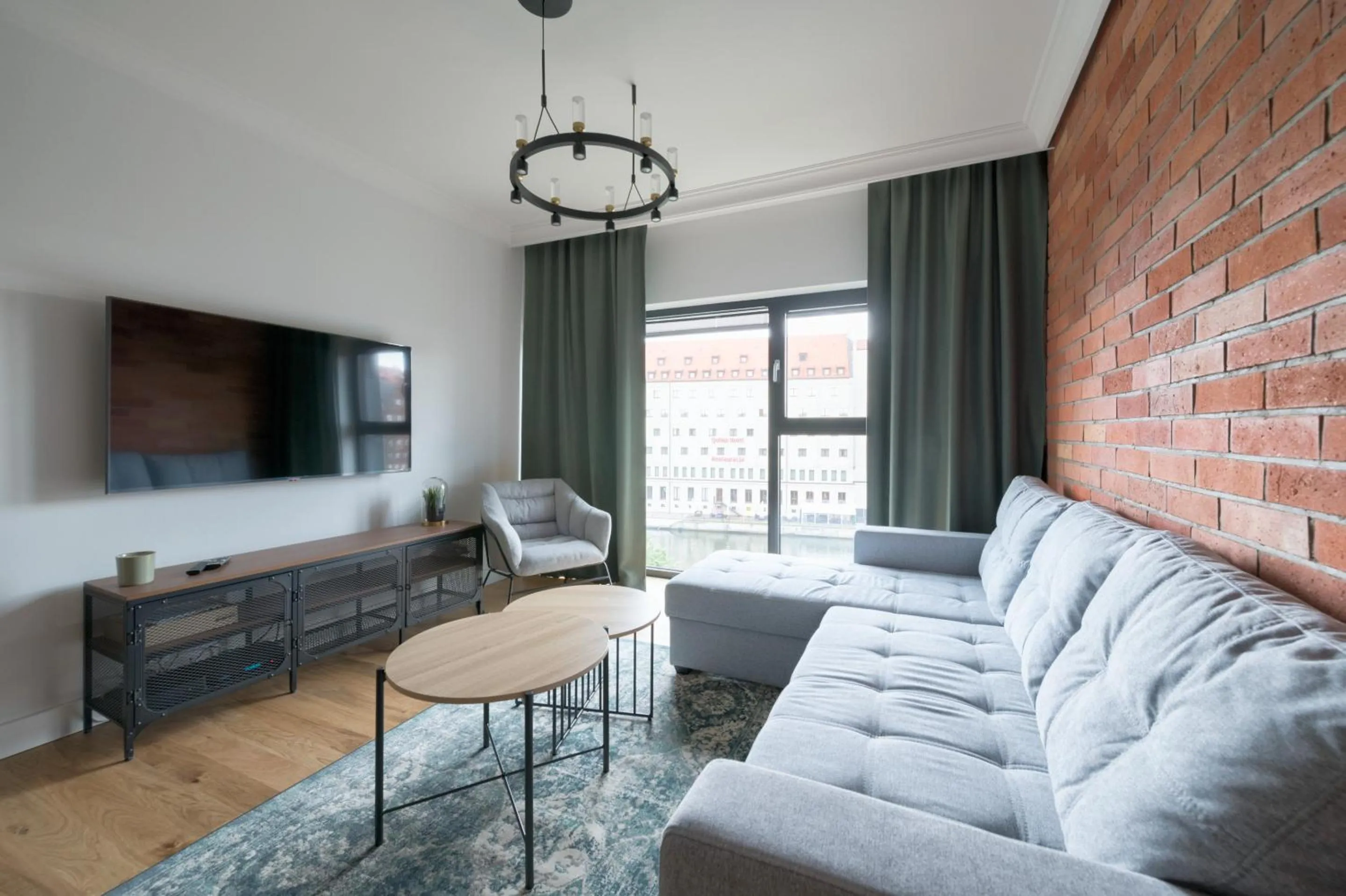 TV and multimedia in Dom & House - Apartments Winter Residence