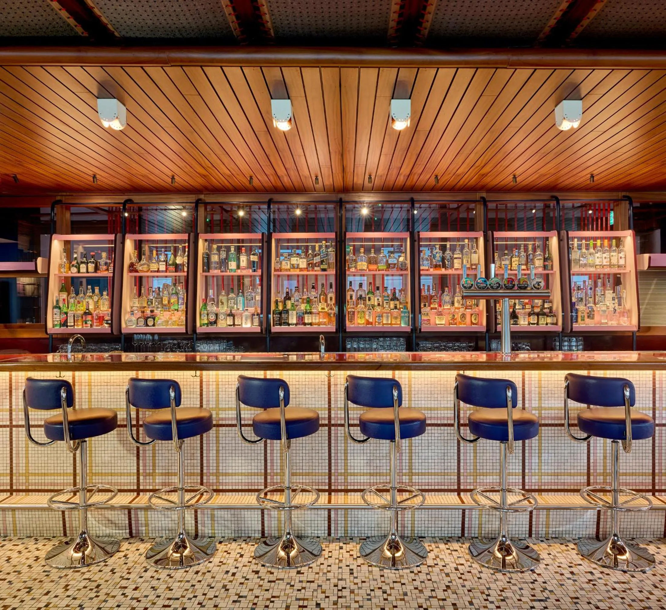 Restaurant/places to eat in The Standard London