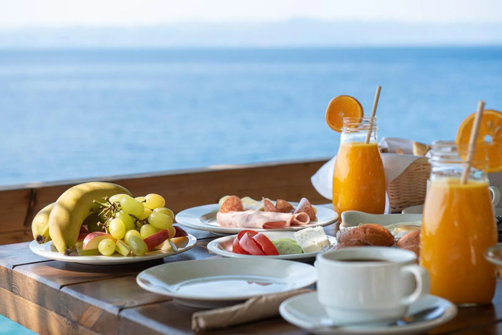 Food in Hotel Cokkinis