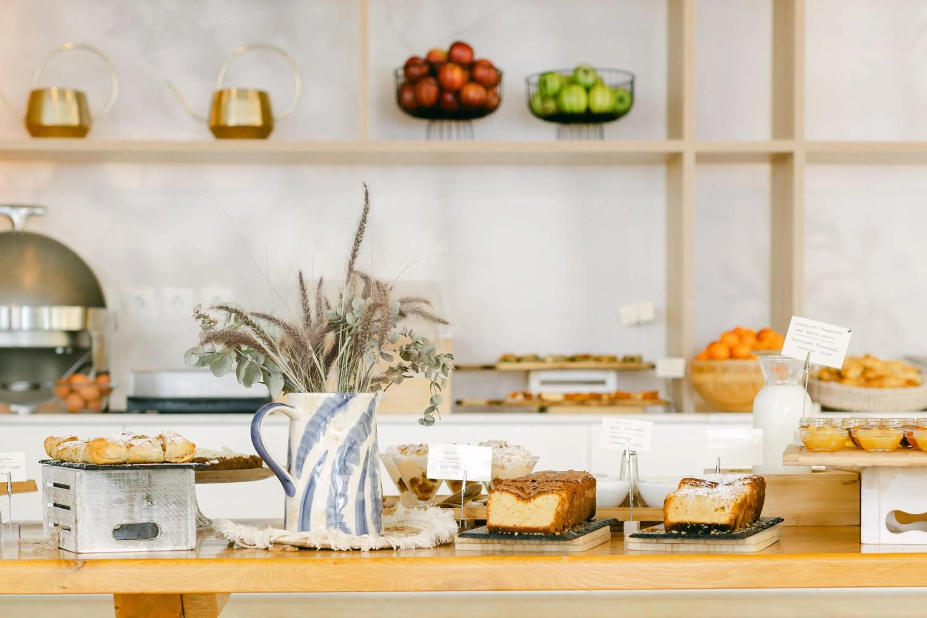 Breakfast in Hotel Cokkinis