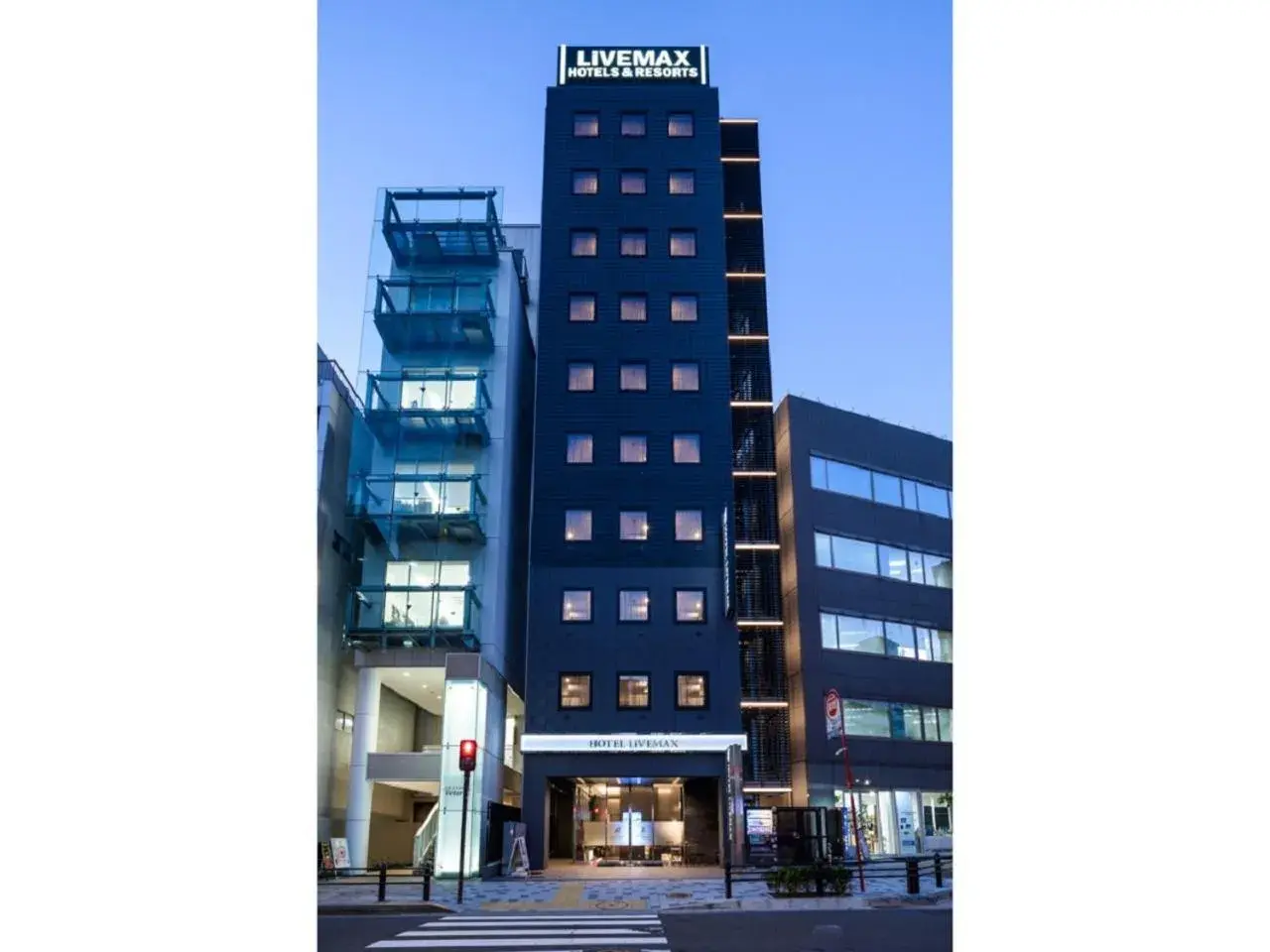 Property building in HOTEL LiVEMAX Akasaka Property building in HOTEL LiVEMAX Akasaka