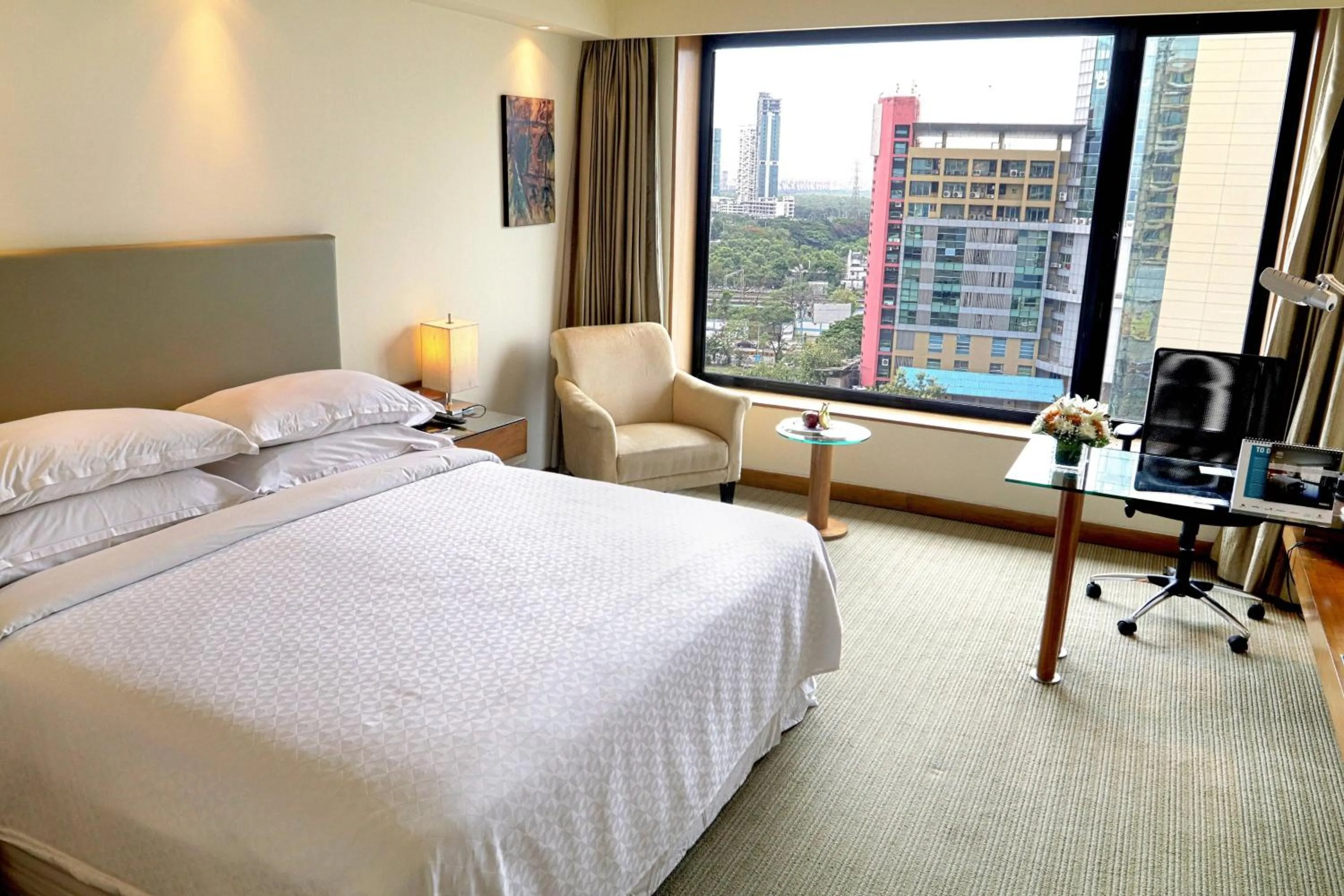 Photo of the whole room, Bed in Four Points by Sheraton Navi Mumbai, Vashi