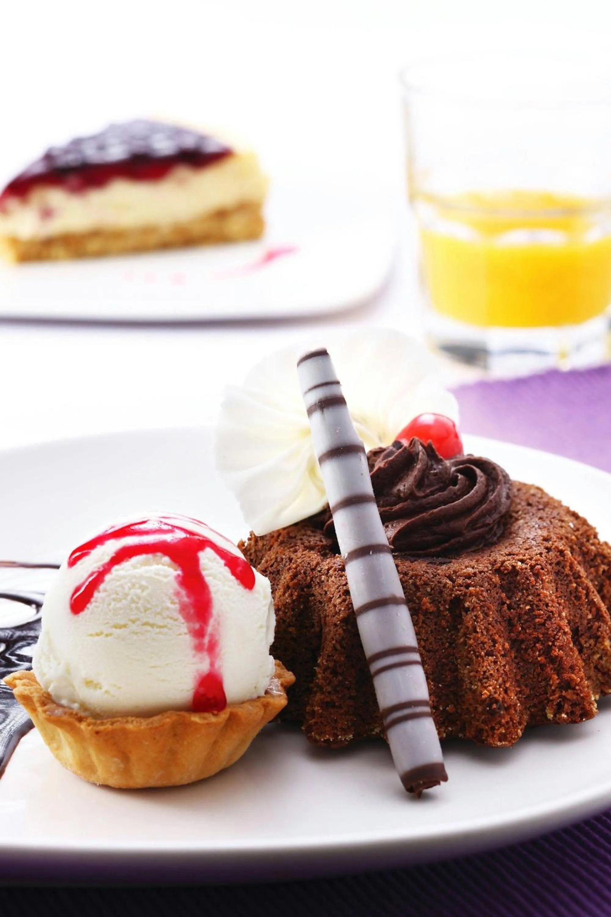 Restaurant/places to eat in Four Points by Sheraton Navi Mumbai, Vashi