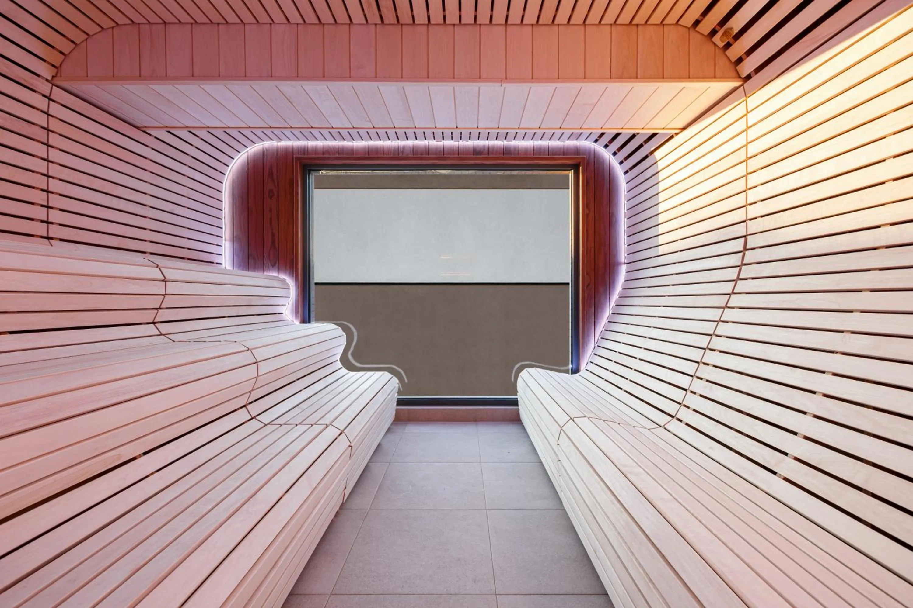 Tavel Hotel & SPA