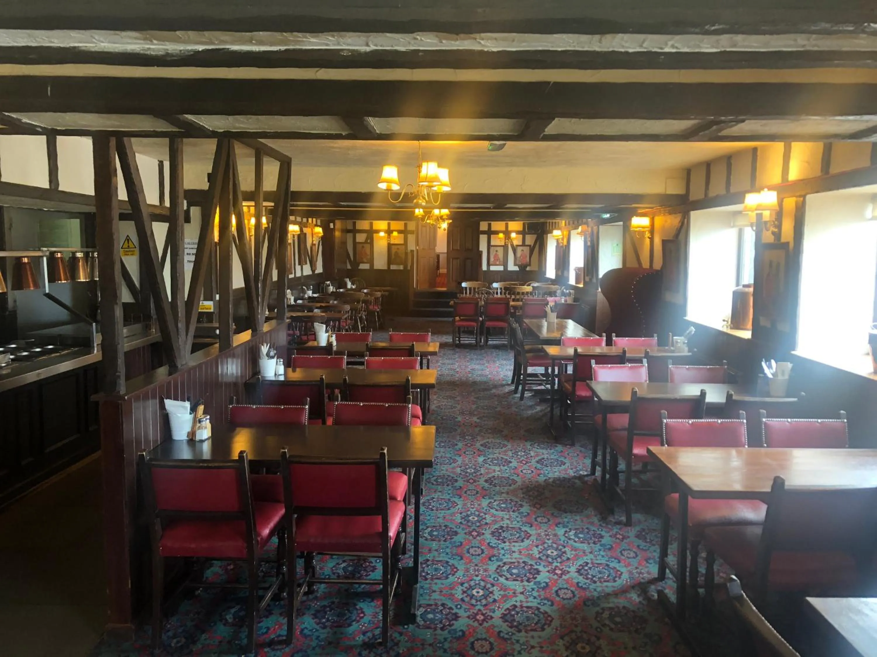 Restaurant/places to eat in Raleghs Cross Inn